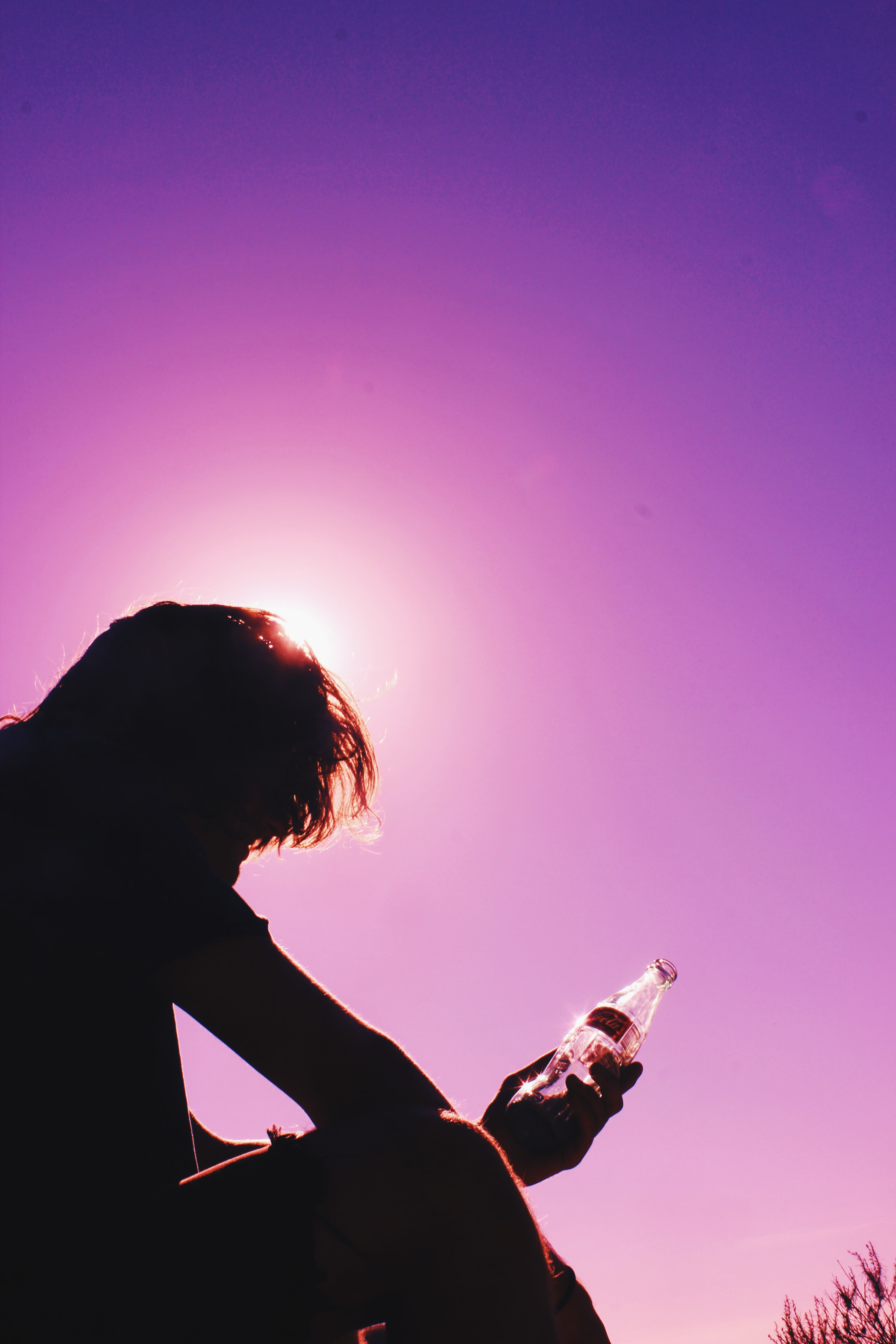 hairstyle, drinks, technology, women, day, coca, person, outdoors, time, cola, dusk, wireless technology, lifestyles, silhouette, only women, bottle, man, Phone HD Wallpaper