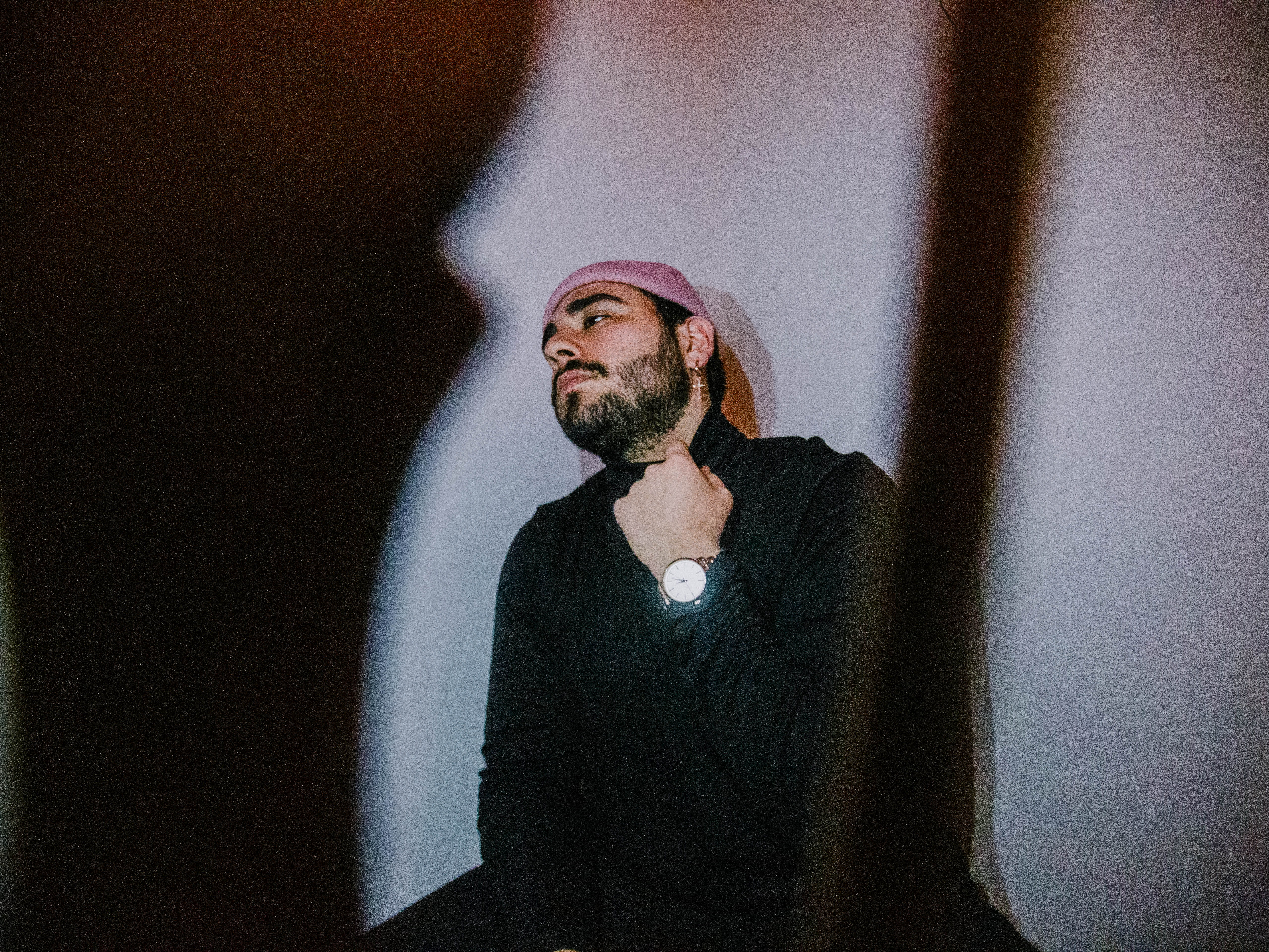 beard, men, young men, mid adult men, casual clothing, real people, guy, beanie, creative, one person, front view, 5K, black, indoors, wall - building feature, HD Wallpaper