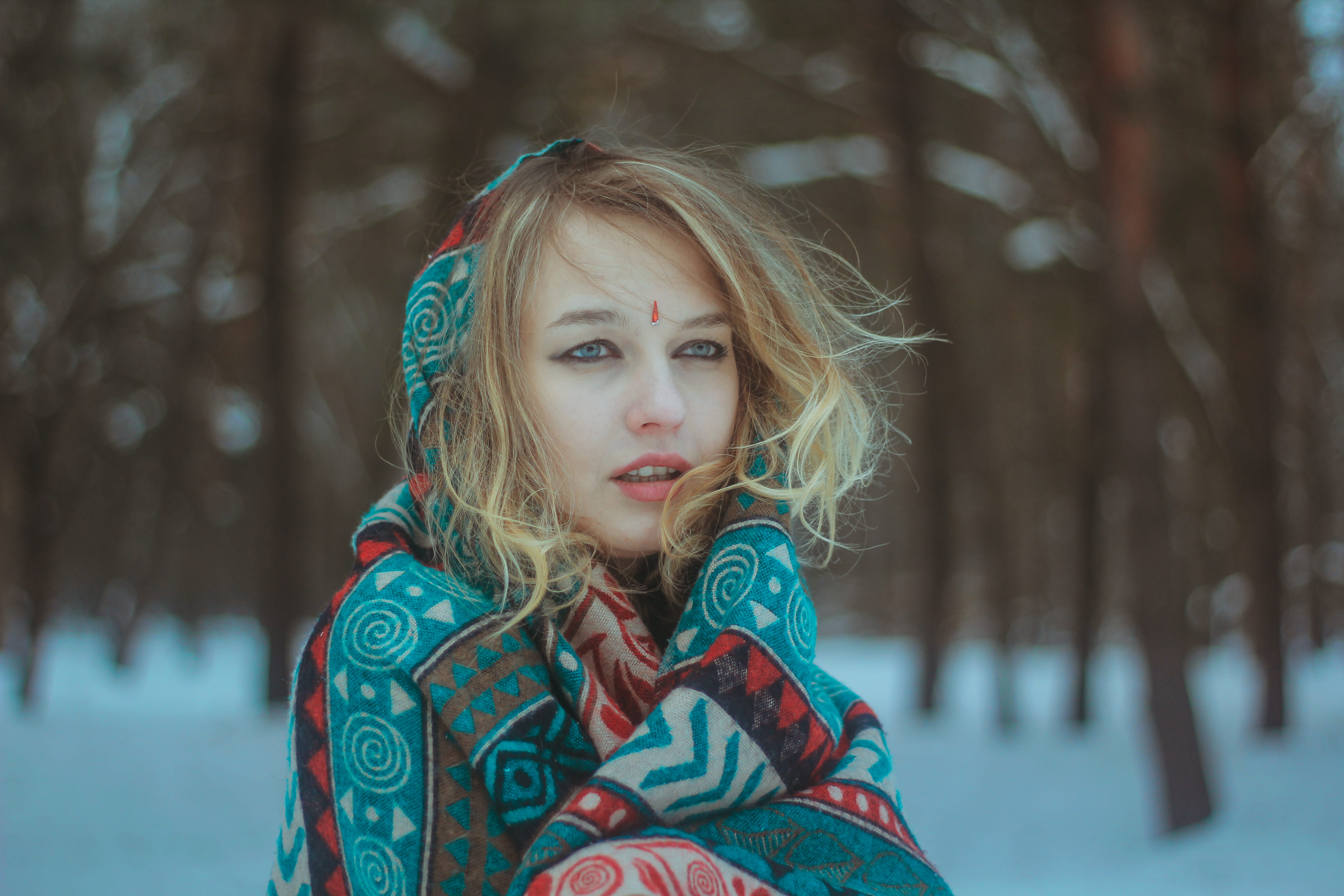outdoors, hoodie, women, apparel, girls, 5K, one person, winter, contemplation, person, child, coat, sweater, hood, fashion, cold temperature, blond hair, HD Wallpaper