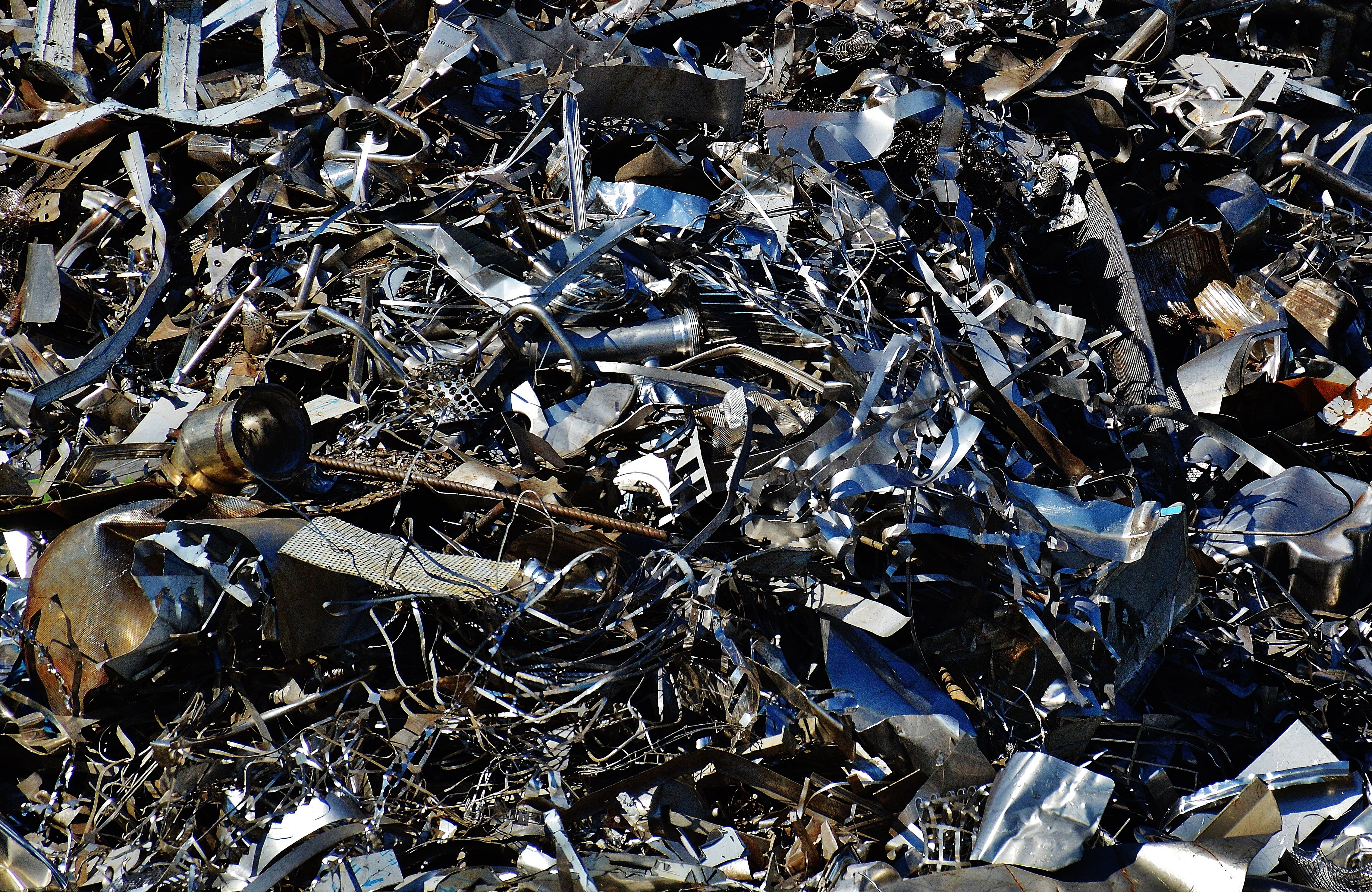 iron, scrap, scrap metal, 4K, pollution, junkyard, scrap iron, ruined, recycling, damaged, large group of objects, environment, abandoned, steel, full frame, HD Wallpaper