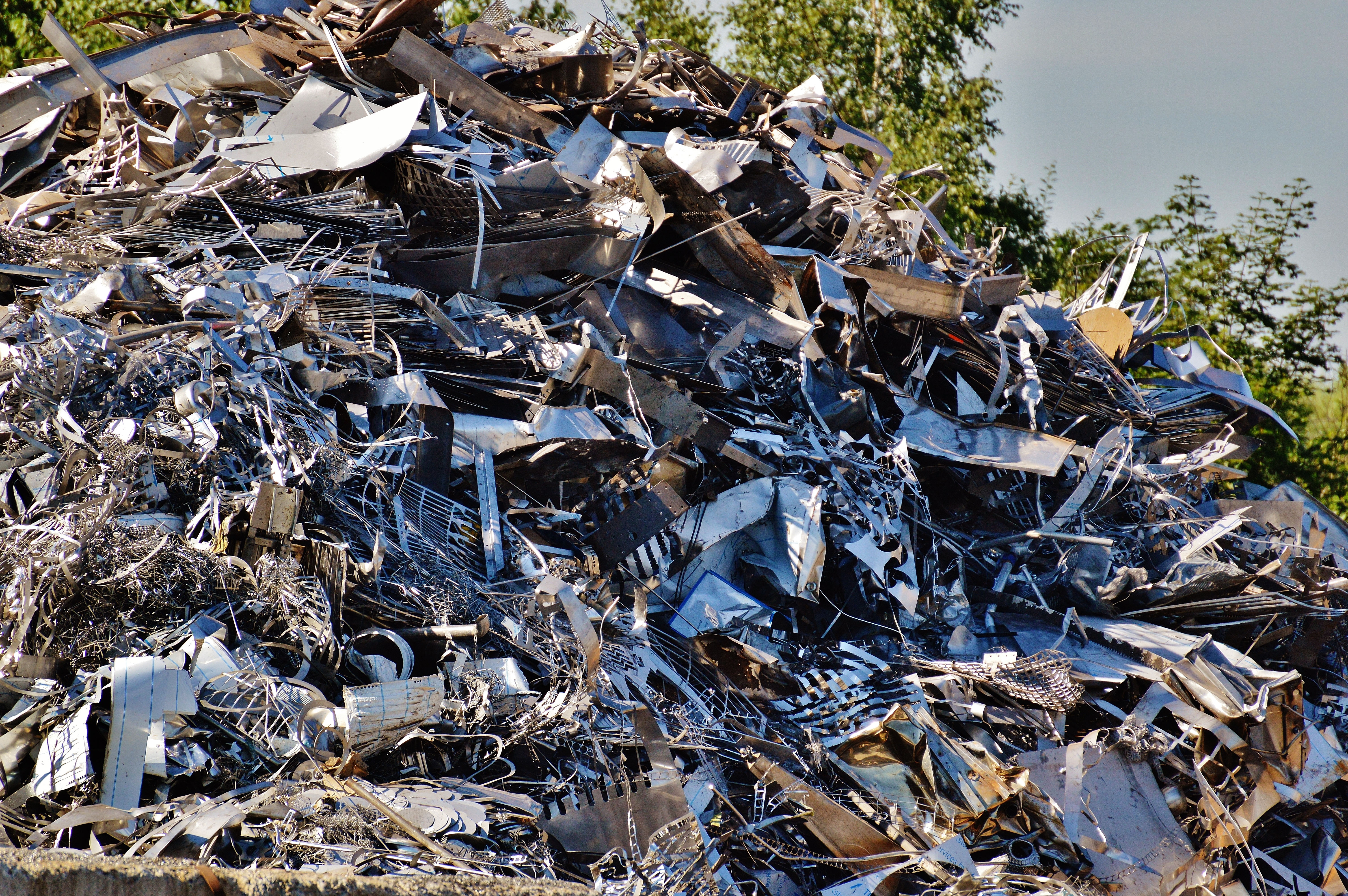 metal, scrap, demolished, scrap iron, stack, damaged, garbage dump, day, 5K, environment, no people, pollution, tree, abundance, abandoned, recycling, HD Wallpaper