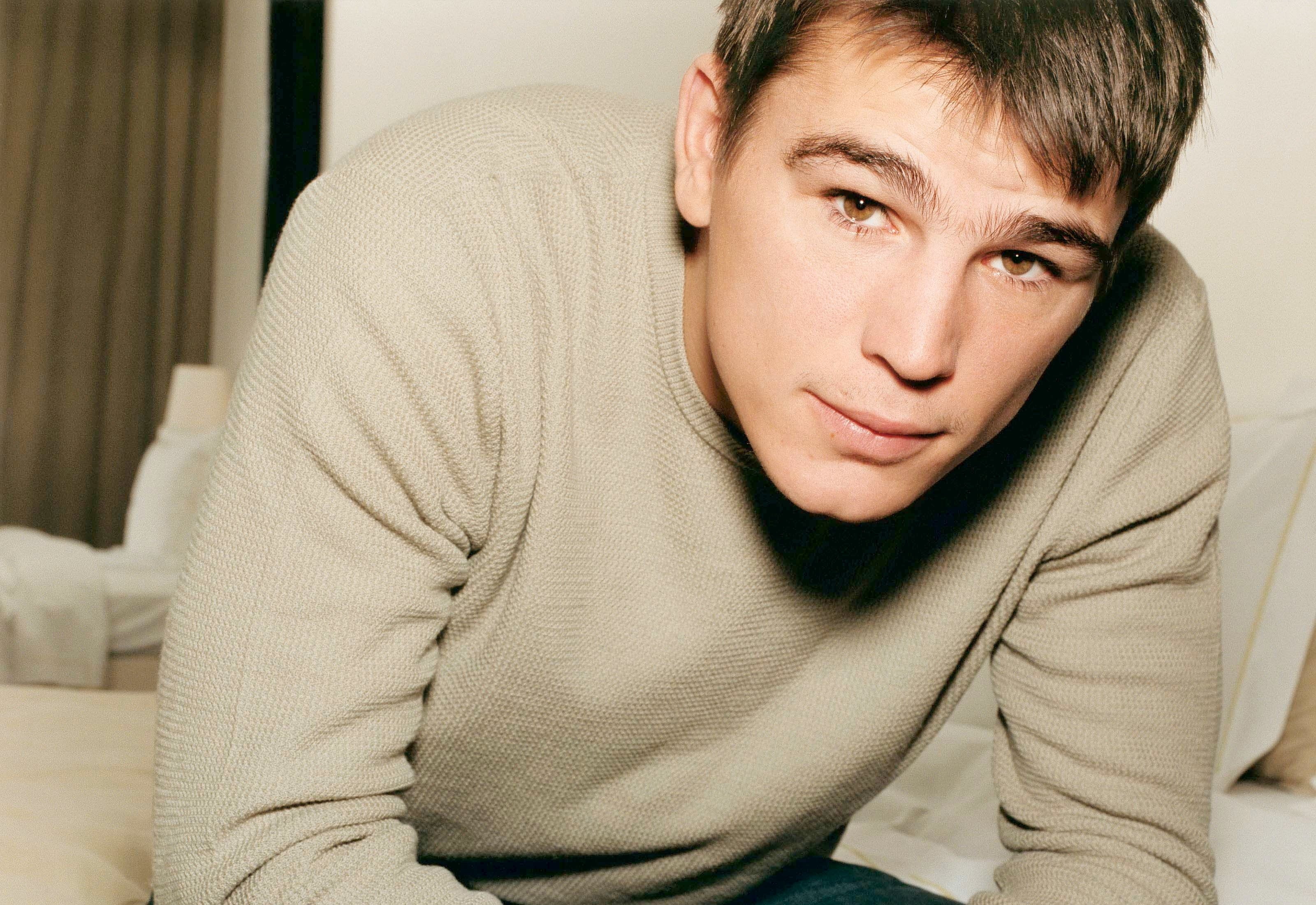 2K, actor, beige, jumper, Josh Hartnett, dark brown, HD Wallpaper