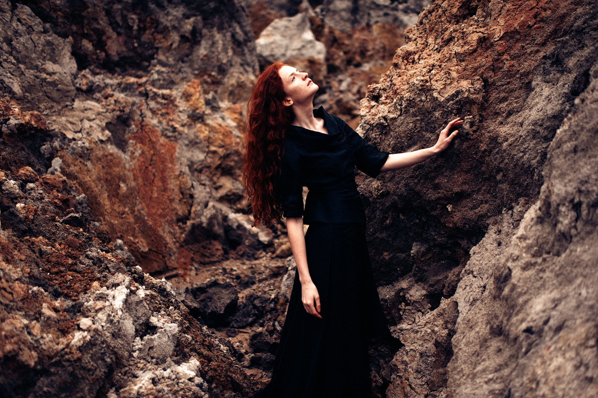 women outdoors, model, fashion, women, standing, young women, adult, 1080P, rock - object, three quarter length, climbing, nature, fantasy art, young adult, HD Wallpaper