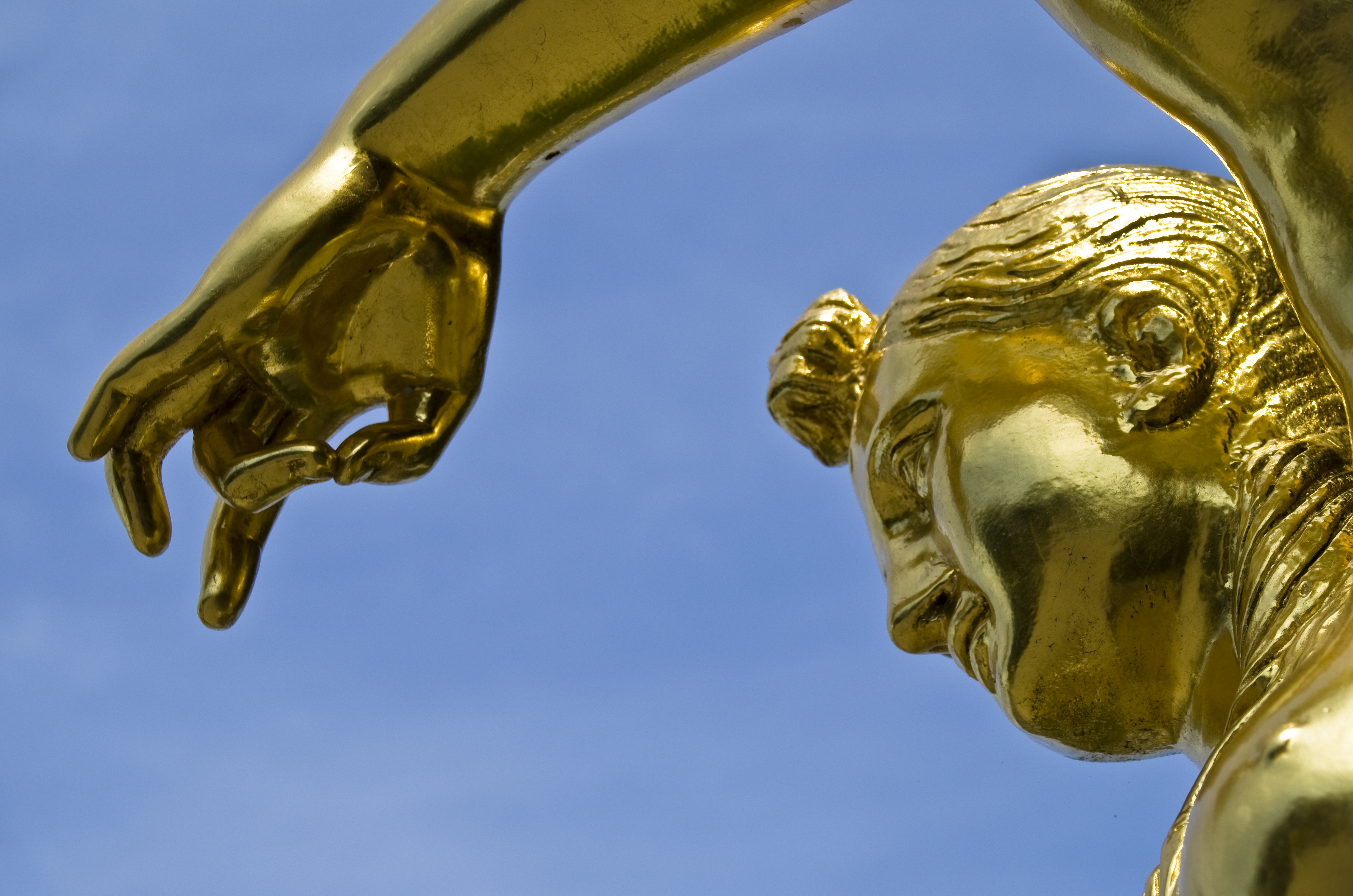 4K, no people, representation, hanover, statue, gold colored, art and craft, sculpture, male likeness, god, figure, the past, head, art, creativity, outdoors, HD Wallpaper