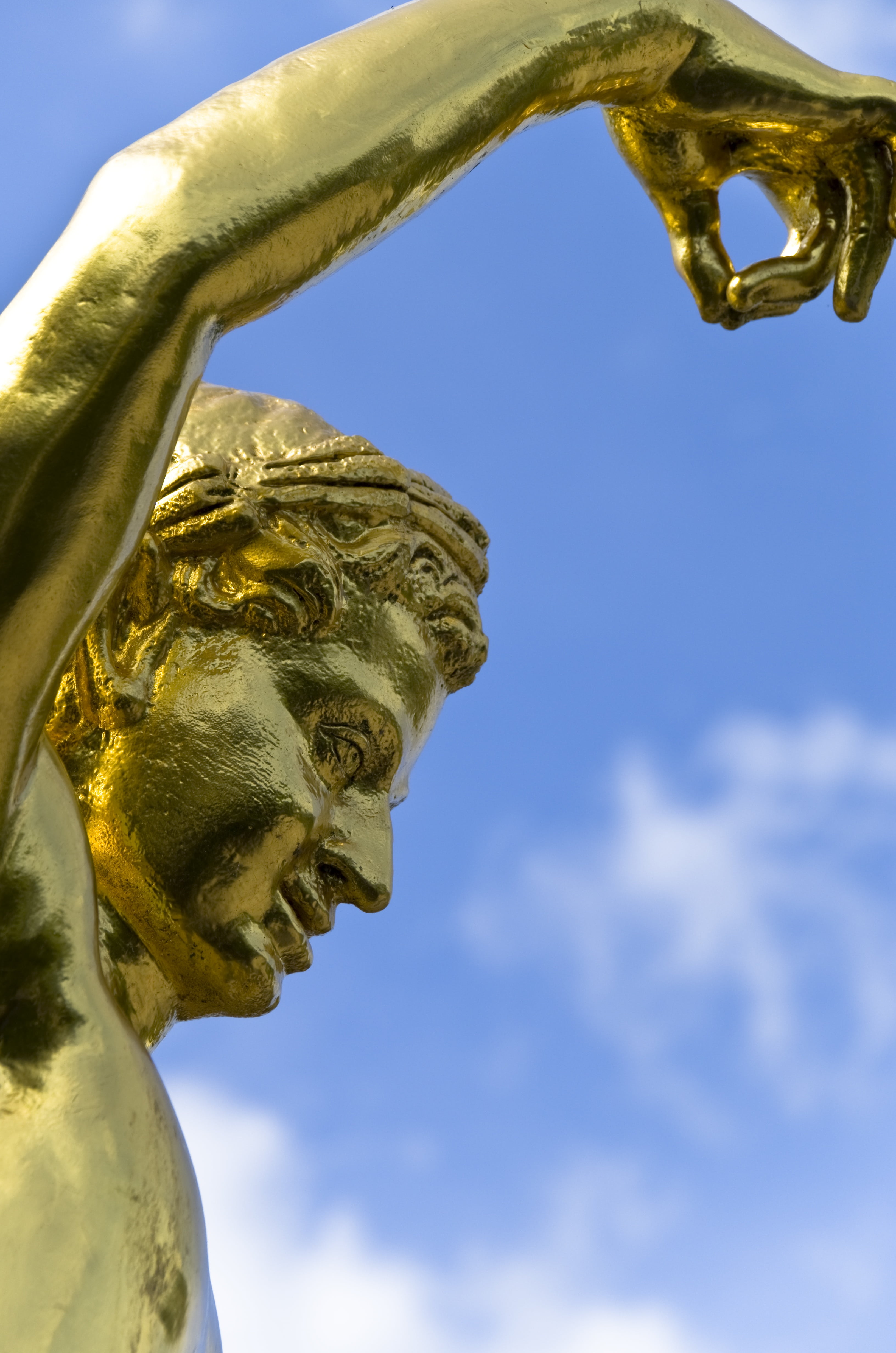 nature, representation, close-up, herrenhausen, human representation, the past, art, 4K, statue, golden, figure, greek ancient, no people, blue, sky, sculpture, Phone HD Wallpaper