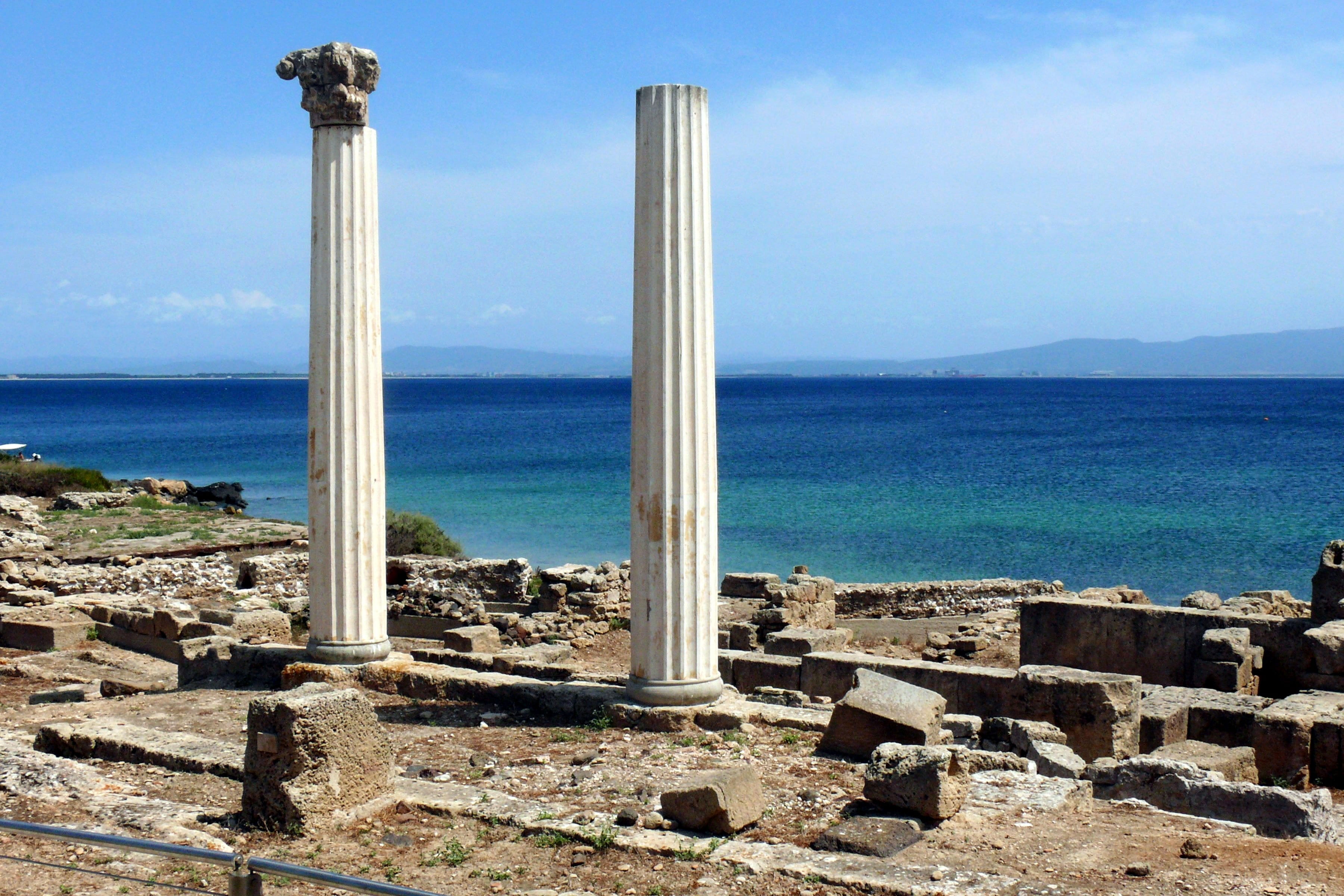 travel Destinations, sunlight, architectural Column, mediterranean Countries, architecture, sea, blue, ancient Civilization, ocean, water, land, famous Place, HD Wallpaper