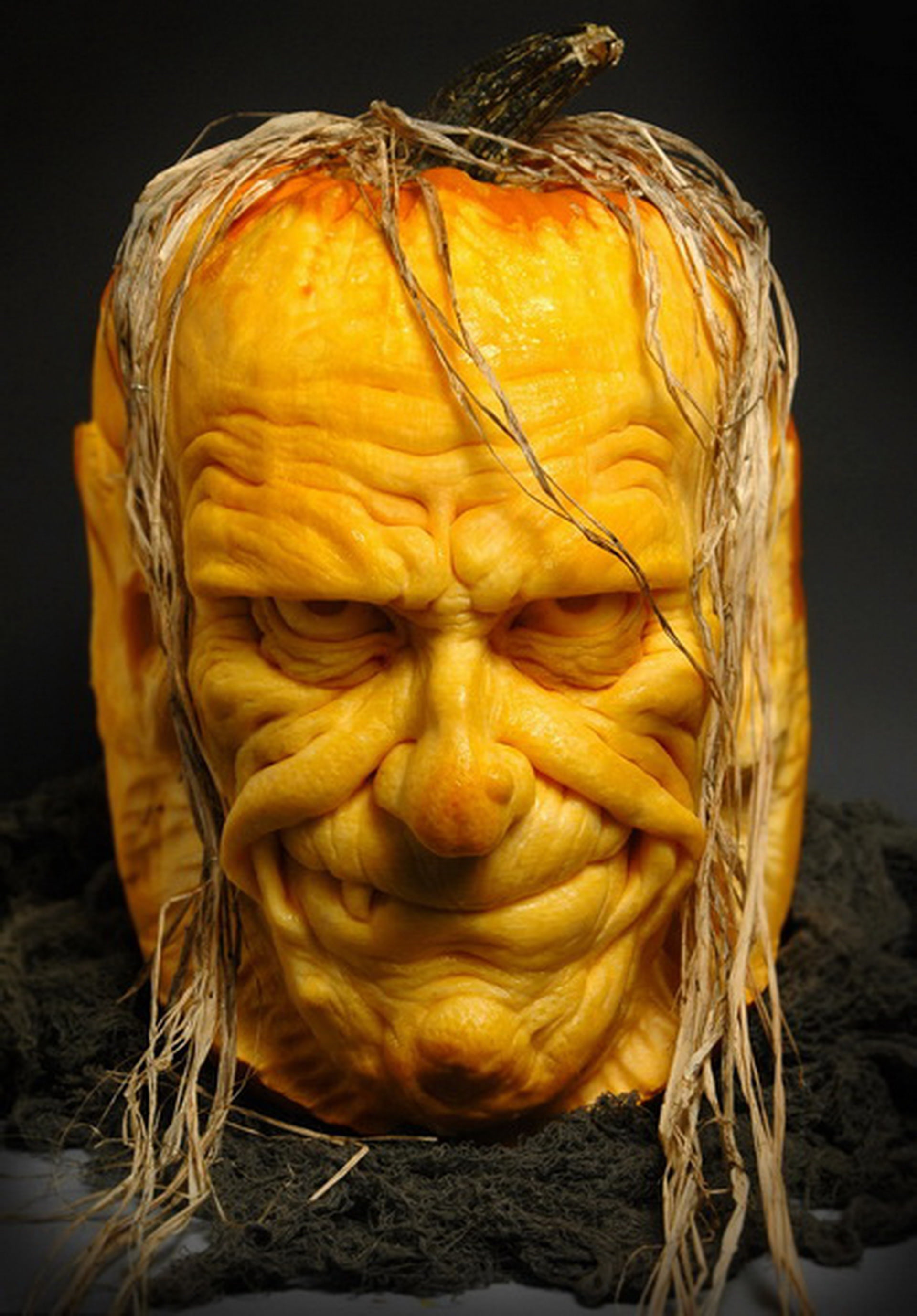 emotion, man, creativity, sculpted, halloween, food and drink, close-up, 2K, horror, black background, s, black, food, wellbeing, single object, spooky, Phone HD Wallpaper