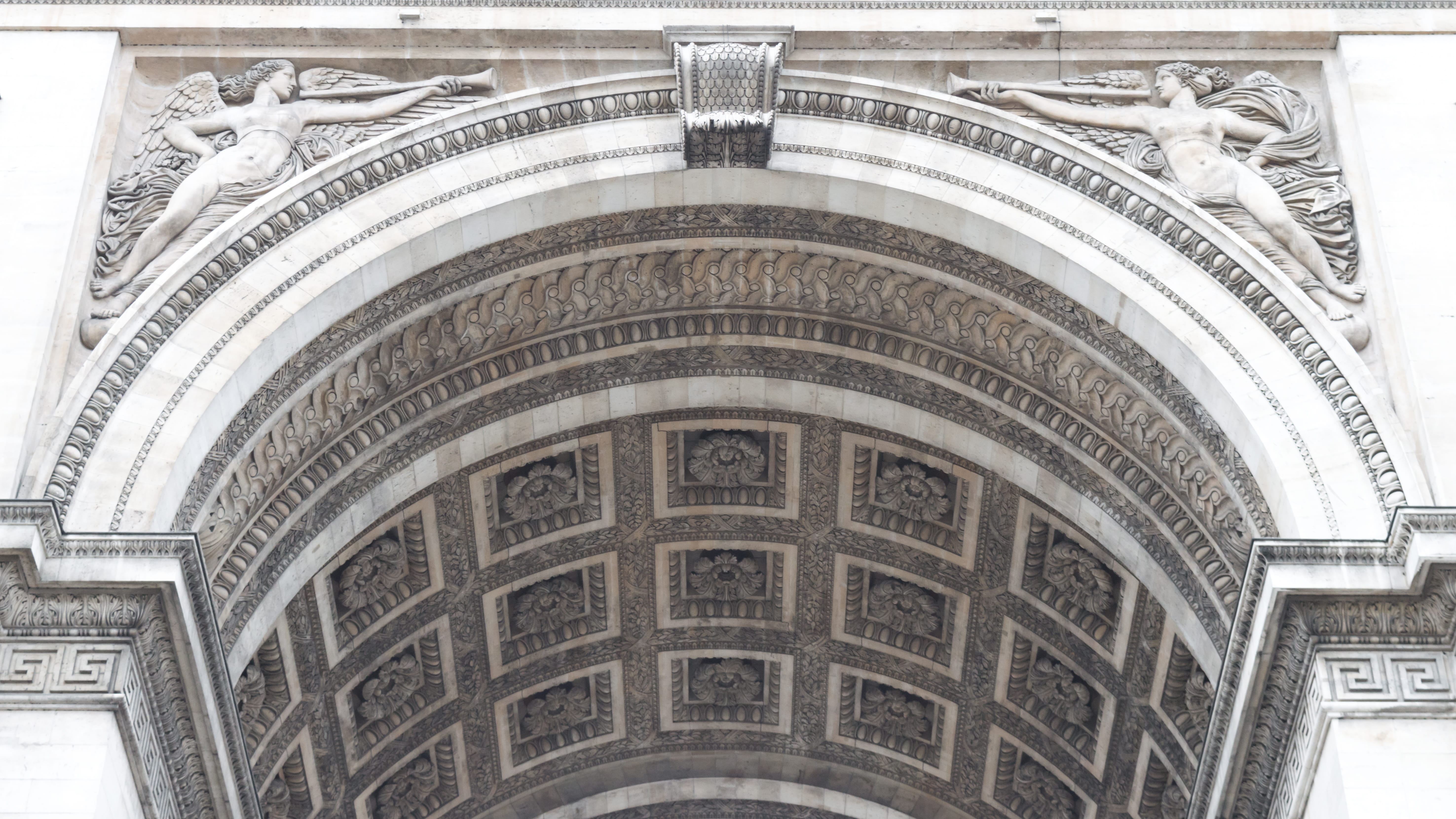 low angle view, triumph, art and craft, ceiling, de, the past, carving, craft, built structure, day, pattern, design, ornate, tourism, statue, larc de triomphe de letoile, HD Wallpaper