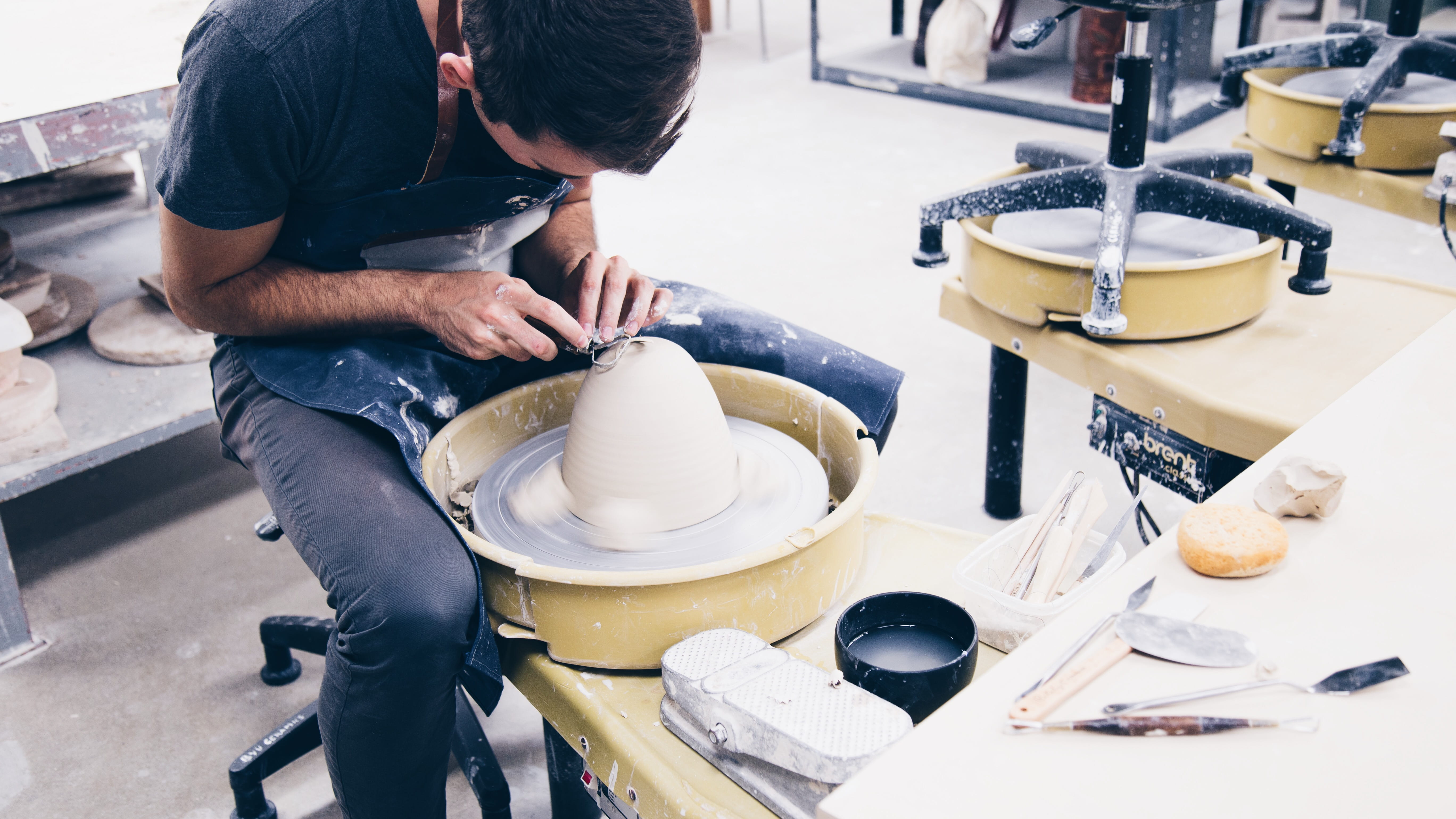 real people, preparation, skill, potter, clay, food and drink, holding, united states, 5K, working, artist, high angle view, wheel, craft, brigham young university, HD Wallpaper