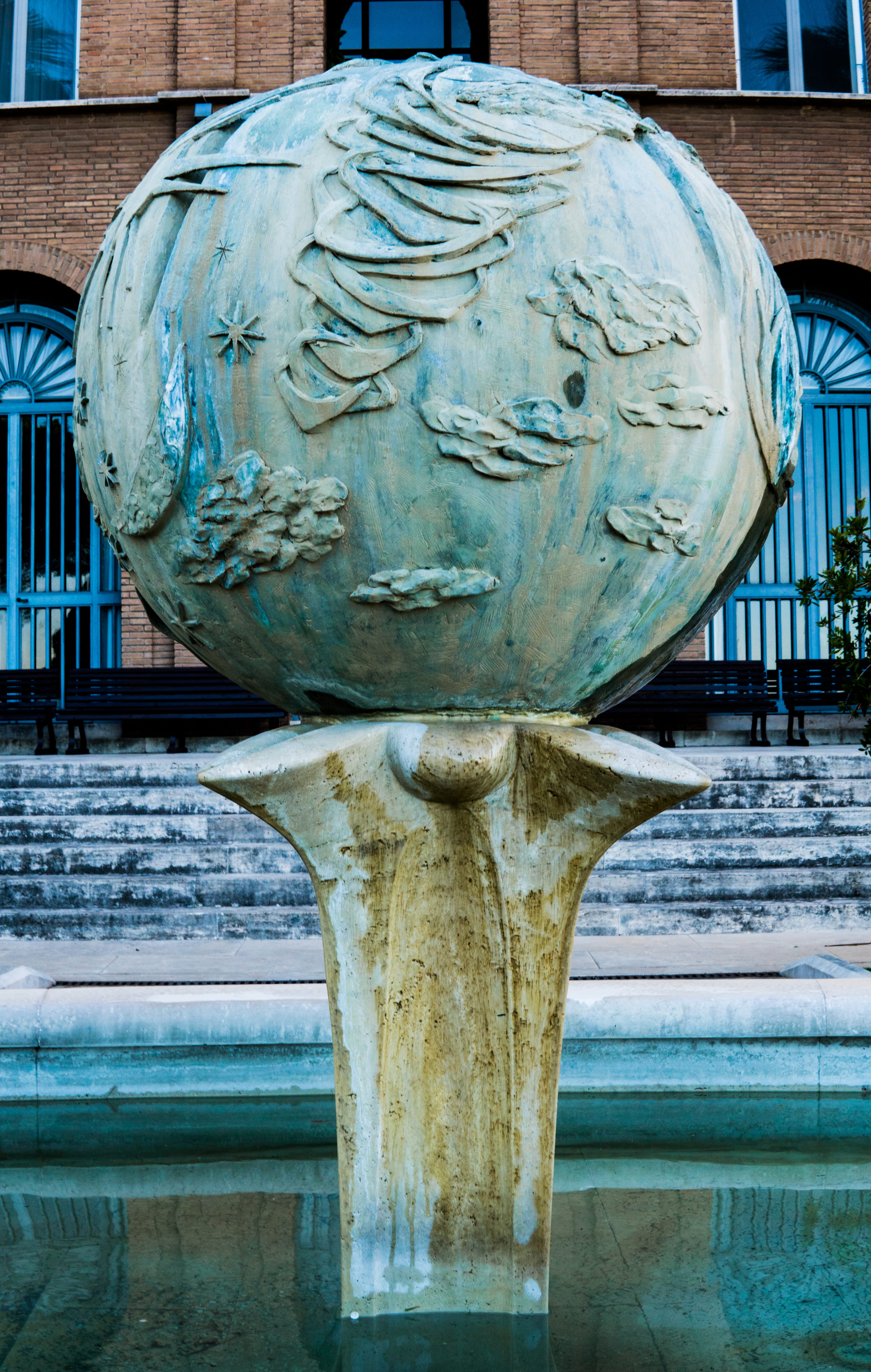 centerpeice, masonry, male likeness, 5K, rome, sculpture, sculpt, gree, water, wood - material, abstract art, globe, day, carving - craft product, representation, Phone HD Wallpaper