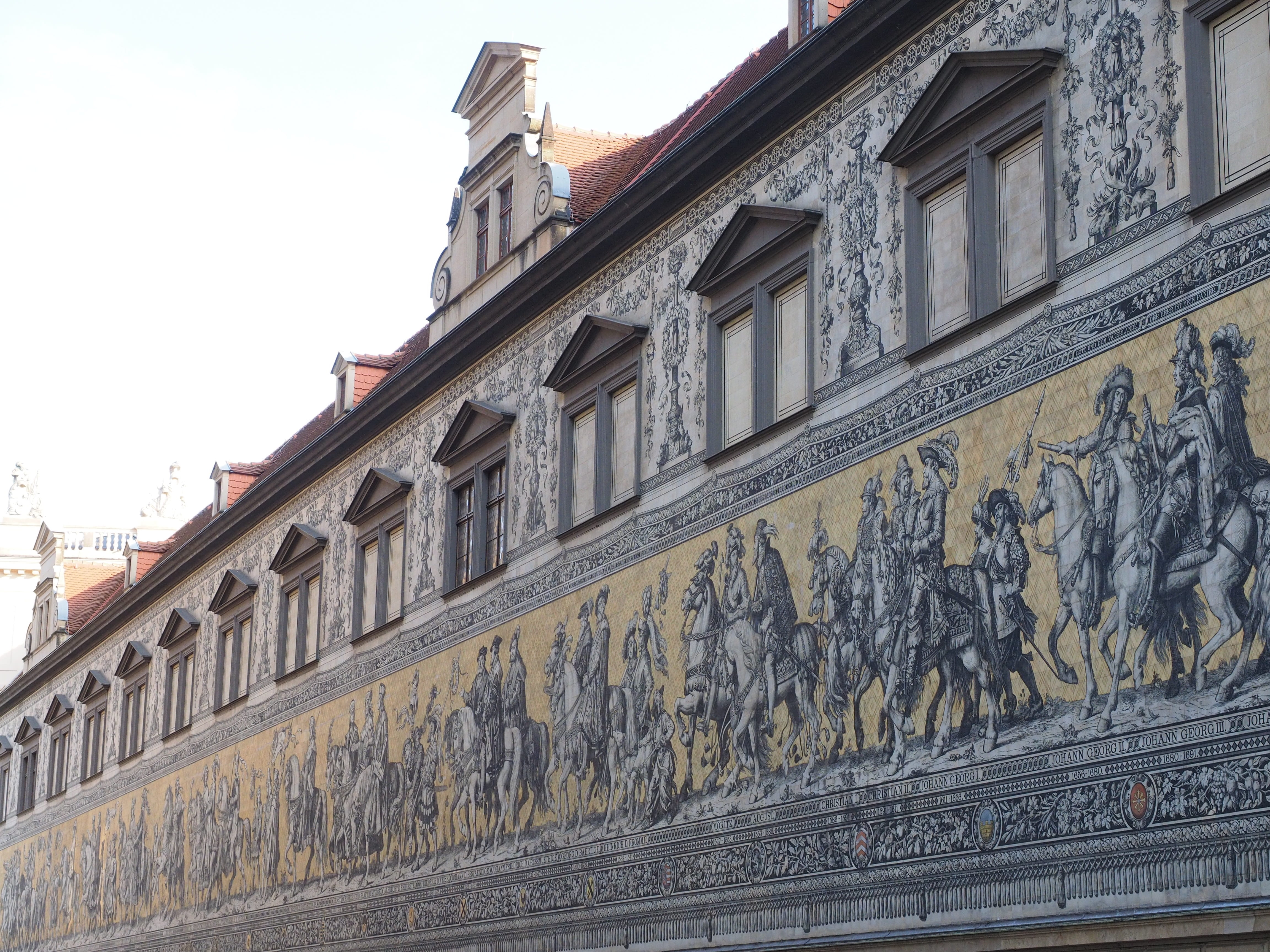 reiterzug, day, ornate, building exterior, clear sky, dukes, built structure, the past, low angle view, meissen porcelain, mural, history, augustus road, HD Wallpaper