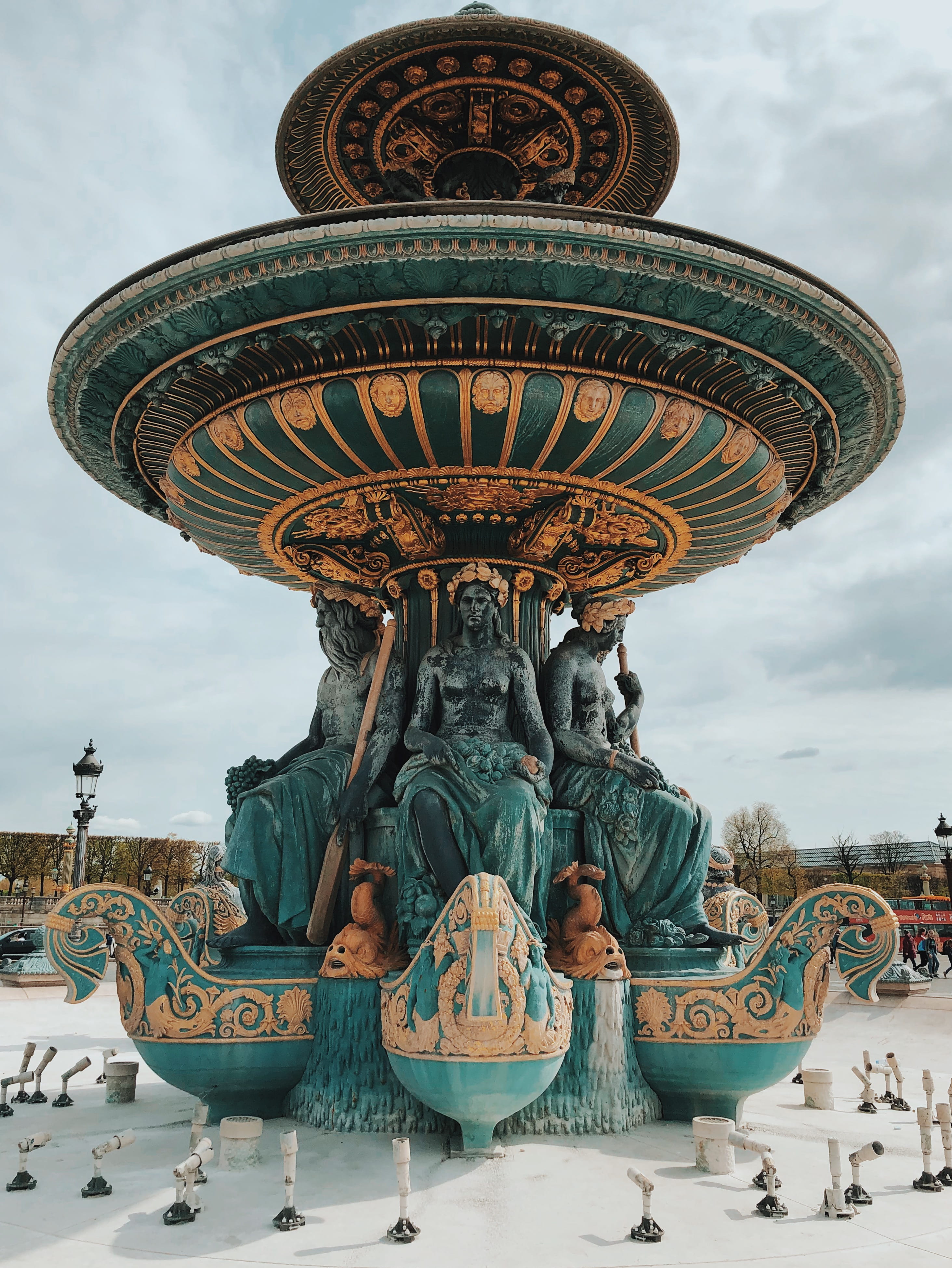 architecture, figures, human, paris, arts culture and entertainment, no people, art, france, creativity, religion, nature, low angle view, representation, Phone HD Wallpaper