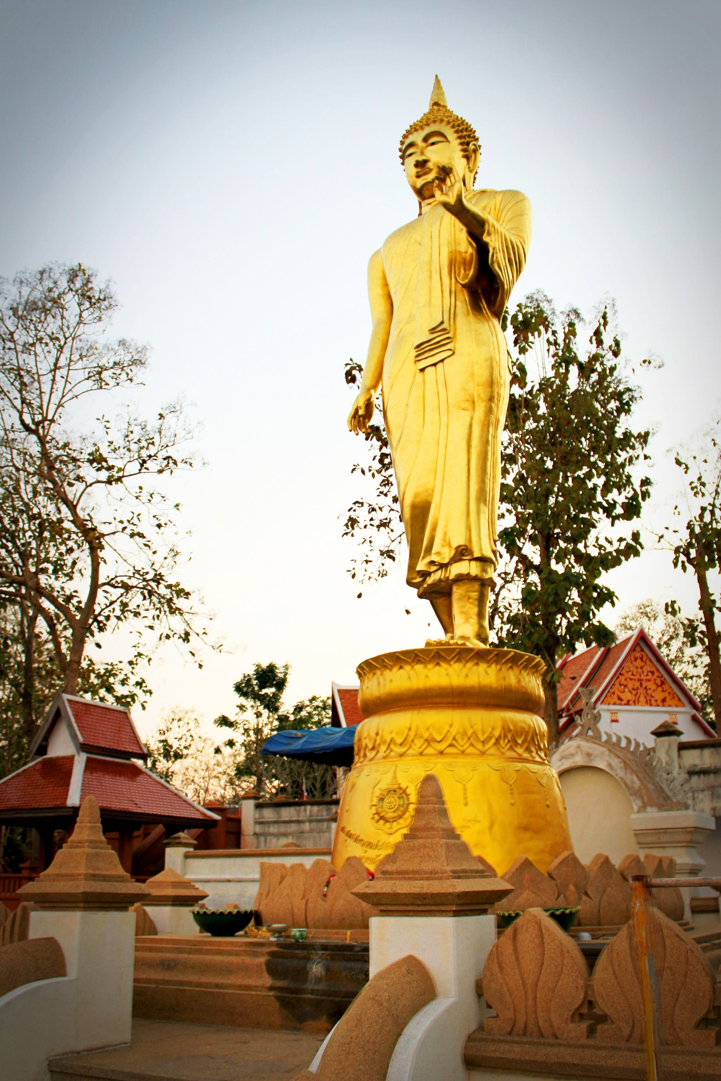 angel, mist, nan province, buddha, ancient, green, Nan Province, sky, ornate, mountain, religion, 2K, travel, gold colored, nature, spirituality, creativity, Phone HD Wallpaper