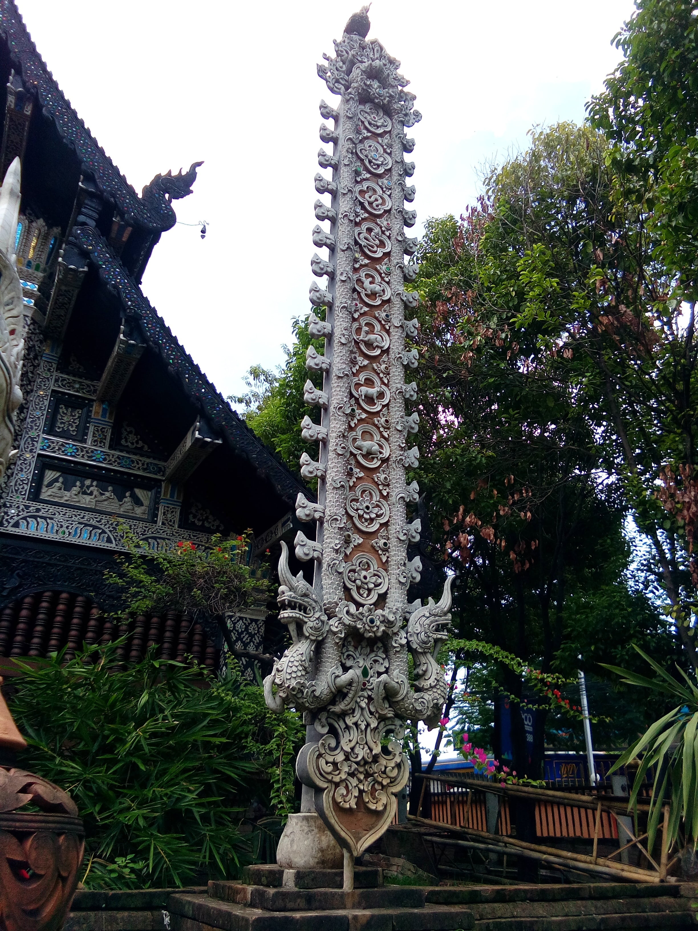 ornate, building exterior, building, sculpture, spirituality, chiangmai, tree, representation, low angle view, 2K, place of worship, built structure, thailand, Phone HD Wallpaper