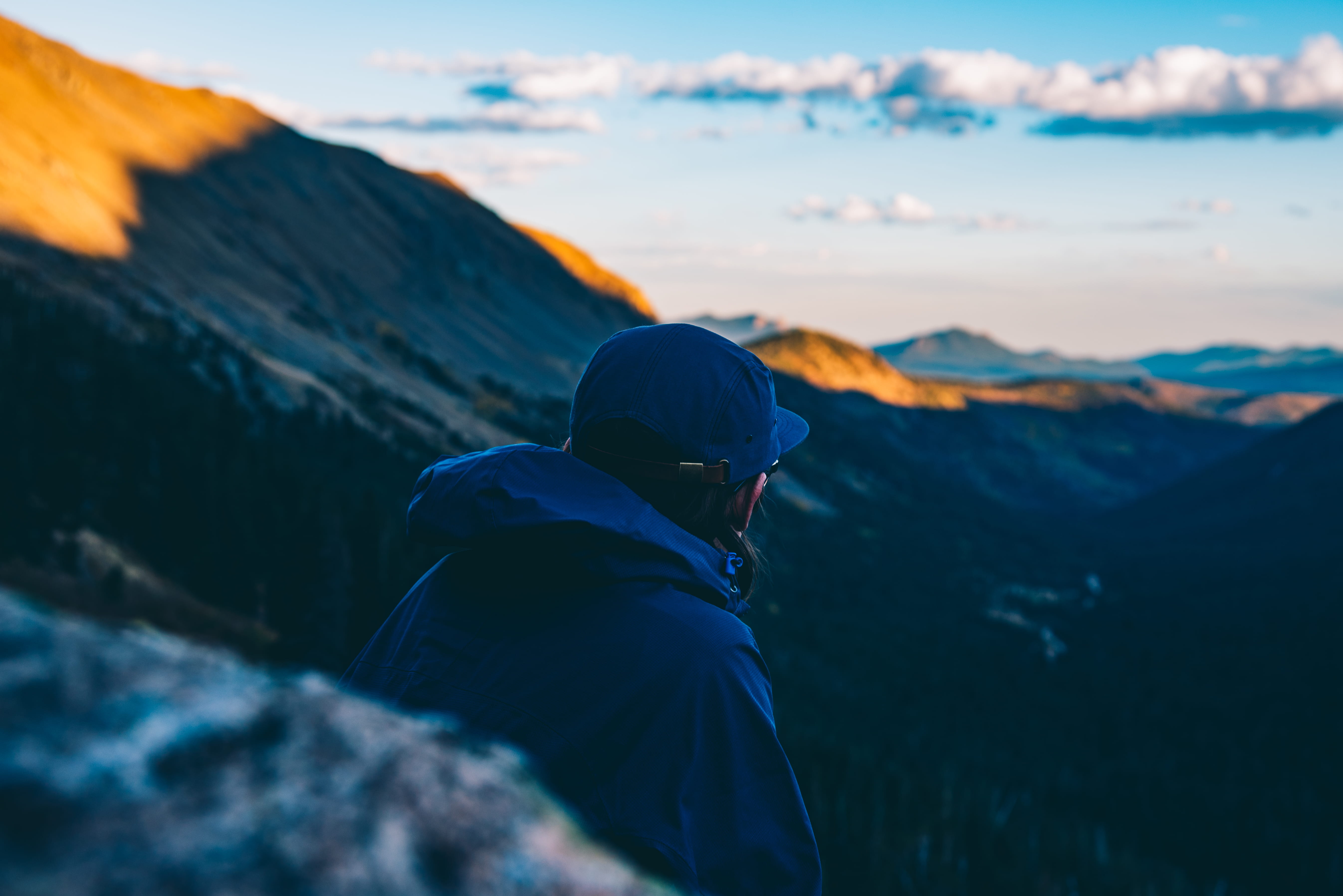 outdoors, adult, cap, scenics - nature, near, range, mountain, hiker, tranquility, fitted, backside, morning, hiking, back side, white, nature, activity, HD Wallpaper