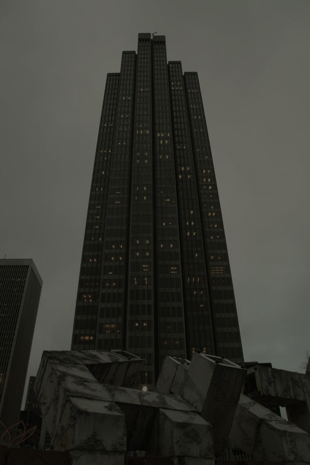 city, street view, building, 720P, skyscraper, dark, Phone HD Wallpaper