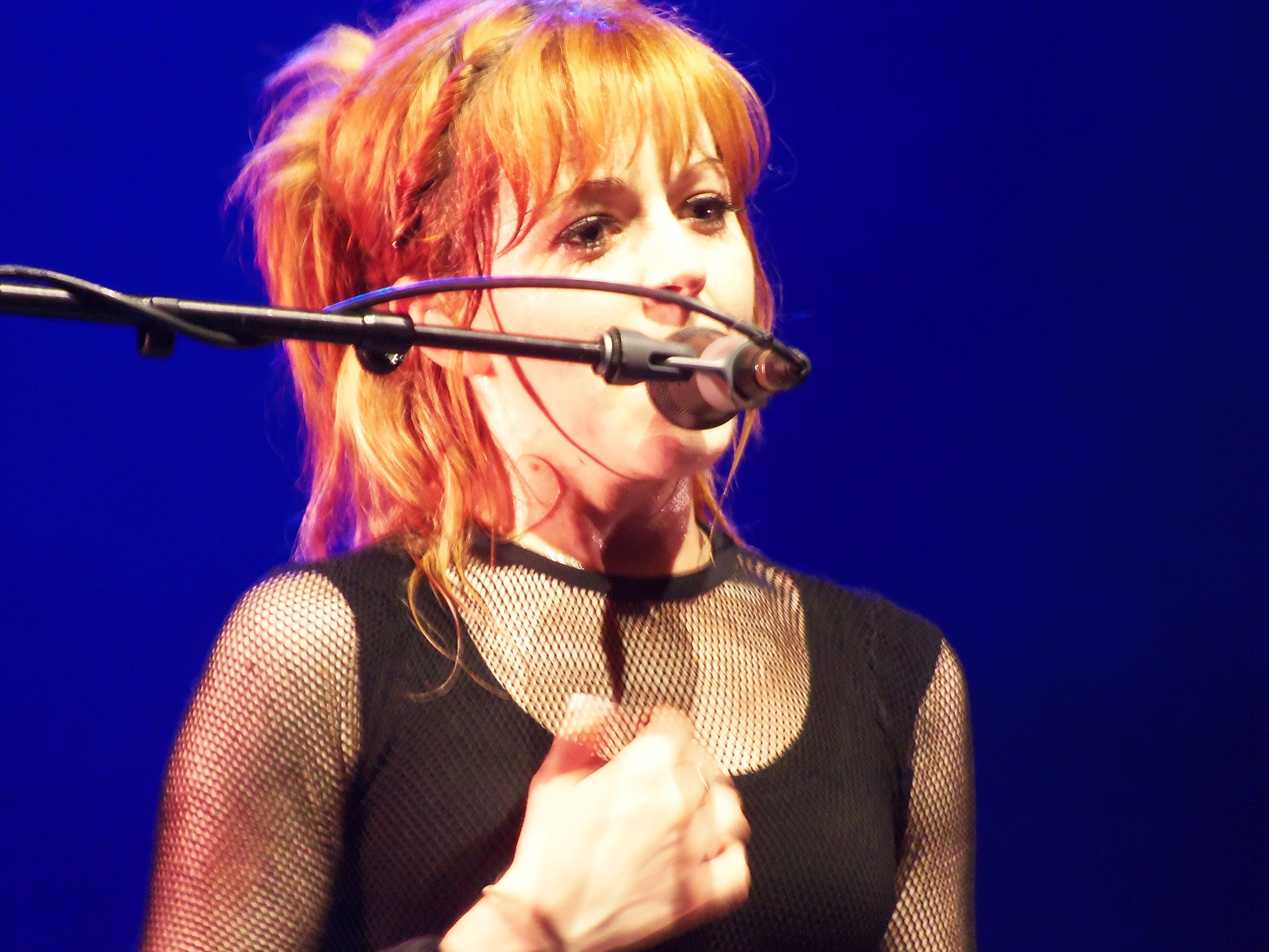 dyed red hair, black, young, indoors, 4K, concert, lindsey stirling, human body part, portrait, studio shot, top, musical, gifted, caucasian Ethnicity, HD Wallpaper