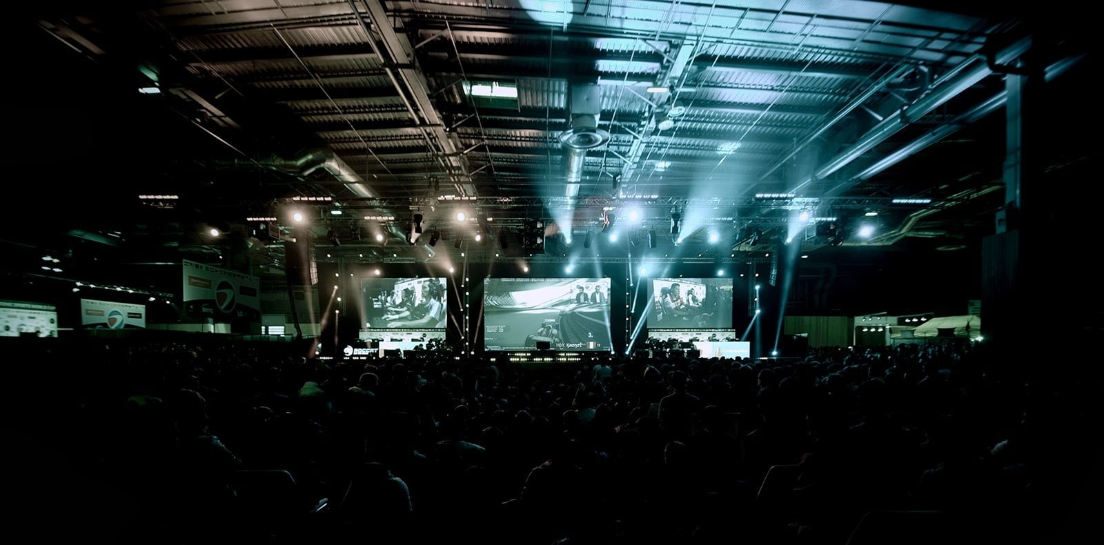 popular music concert, stage, men, lighting equipment, women, event, performance, large group of people, stage - performance space, car, 720P, light, black, HD Wallpaper