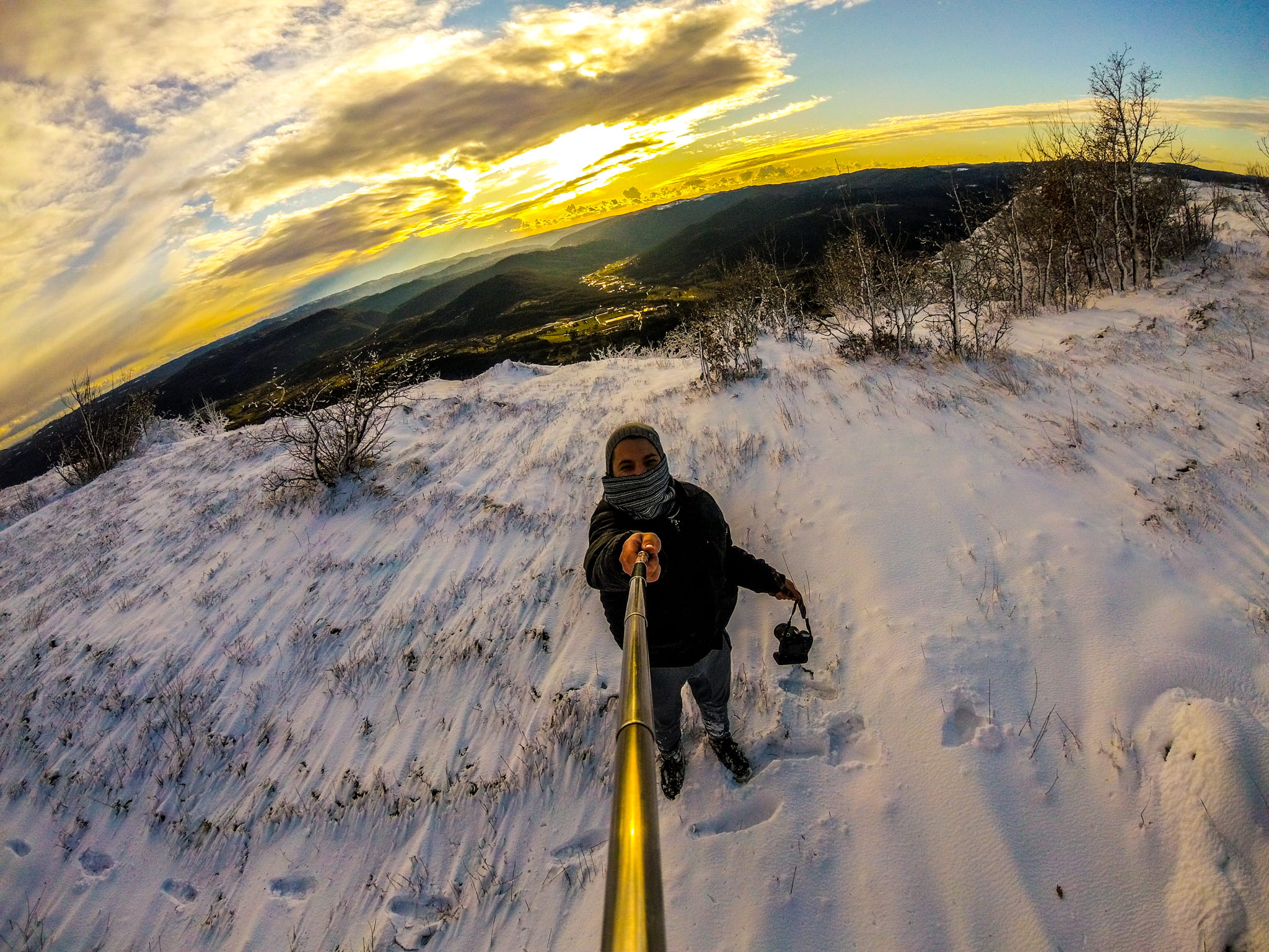 cold, winter clothing, 1080P, men, standing, person, full length, lifestyles, warm clothing, sunset, sky, high, beauty in nature, travel, gopro, motion, HD Wallpaper