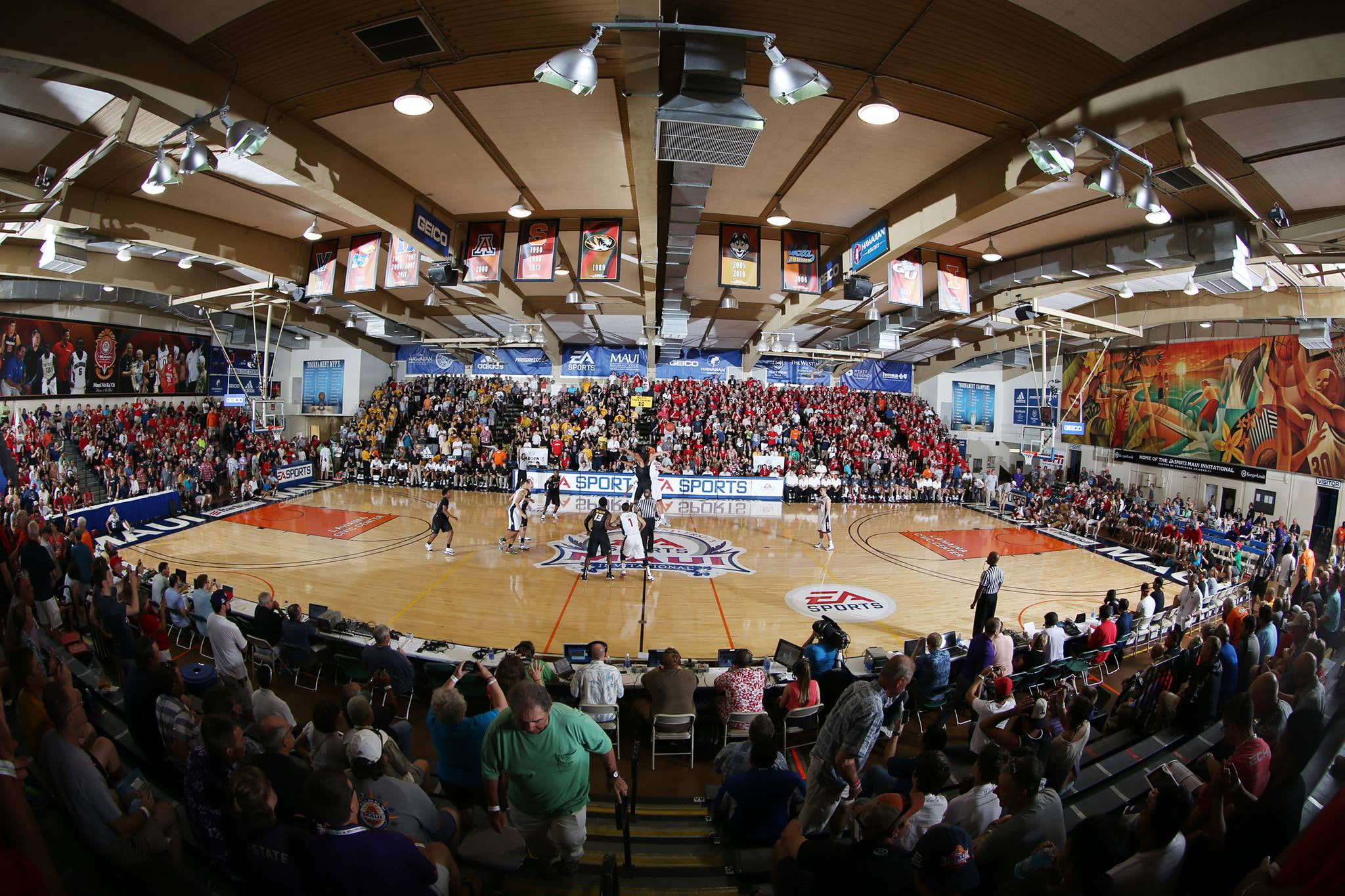 crowd, mixed age range, ncaa tournament, men, large Group Of People, day, high angle view, built structure, people, spectator, event, modern, architecture, HD Wallpaper