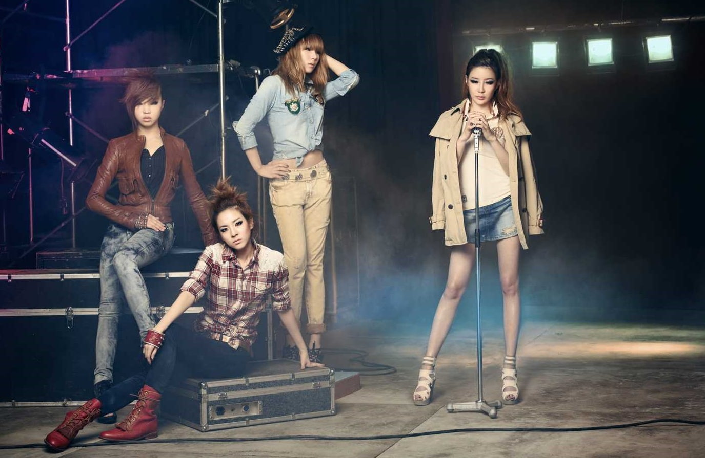 korea, bean, painting, photoshoot, kpop, 720P, ne, music artists, 2ne1, pole, HD Wallpaper