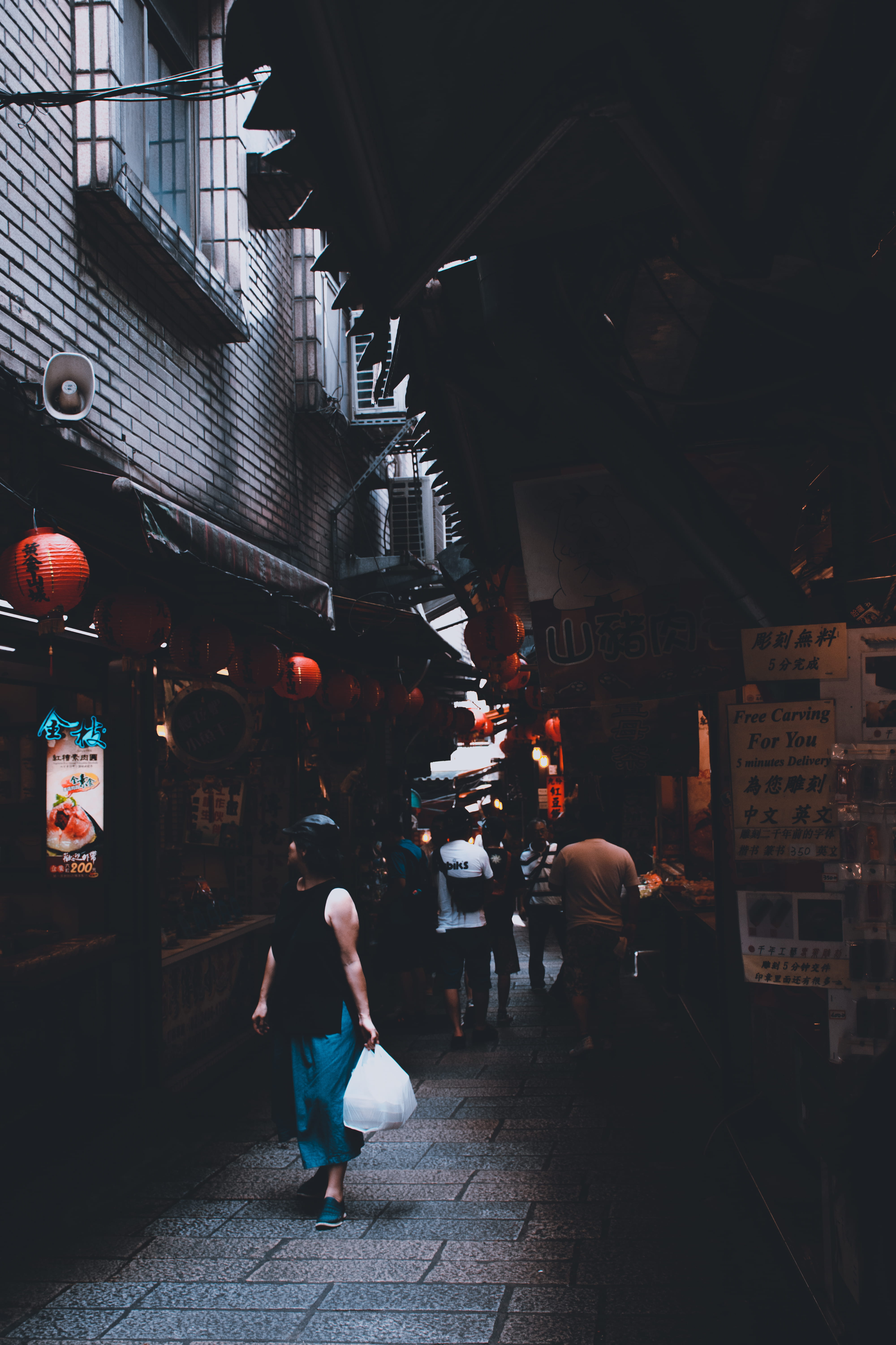 lighting, real people, walking, moody, people, 5K, built structure, looking, woman, asian, alley, lady, store, candid, asia, building, city, full length, Phone HD Wallpaper