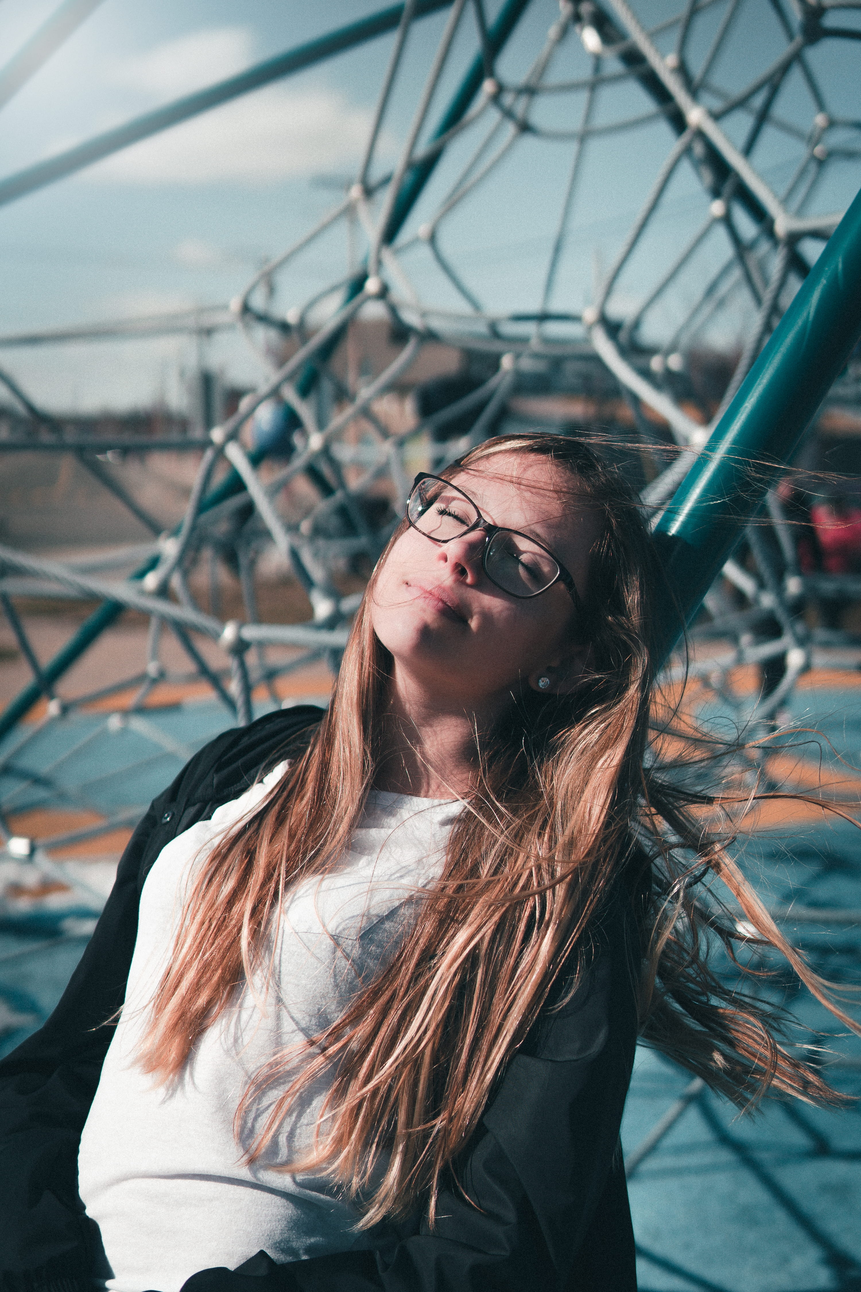eye, women, young, playground, hairstyle, beauty, relaxing, person, day, sunny, thinking, glass, one person, young adult, pole, relax, leaning, girl, leisure activity, Phone HD Wallpaper