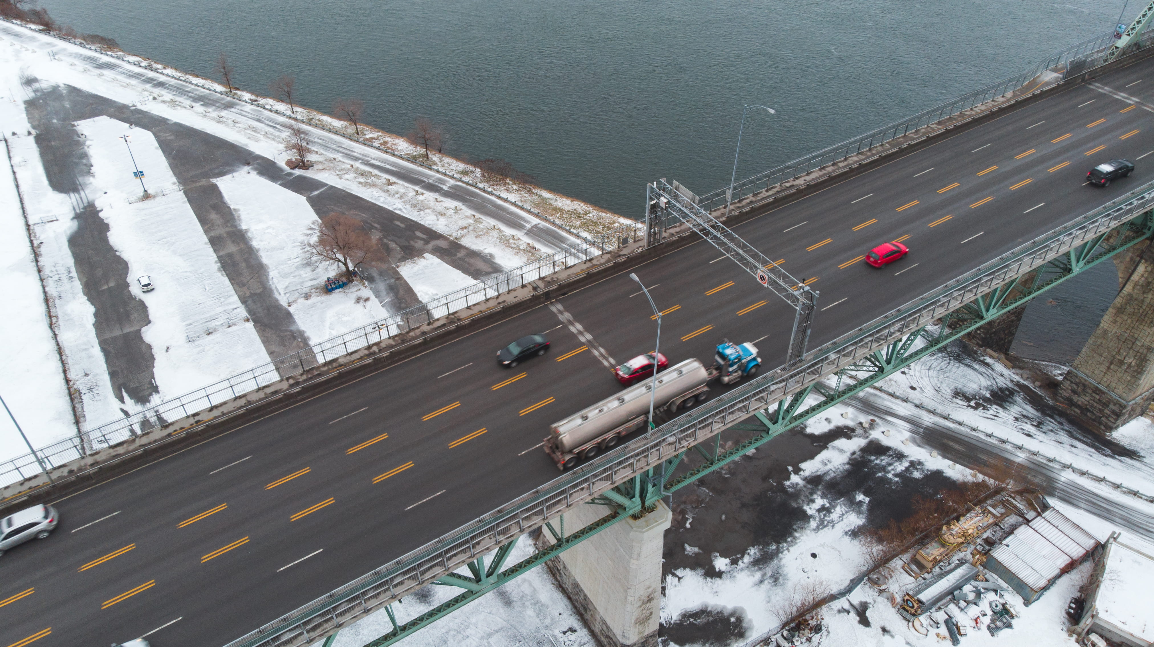 asphalt, steel, street, moving, truck, above, cold temperature, 4K, day, cars, fast, travel, mode of transportation, no people, land vehicle, montréal, HD Wallpaper