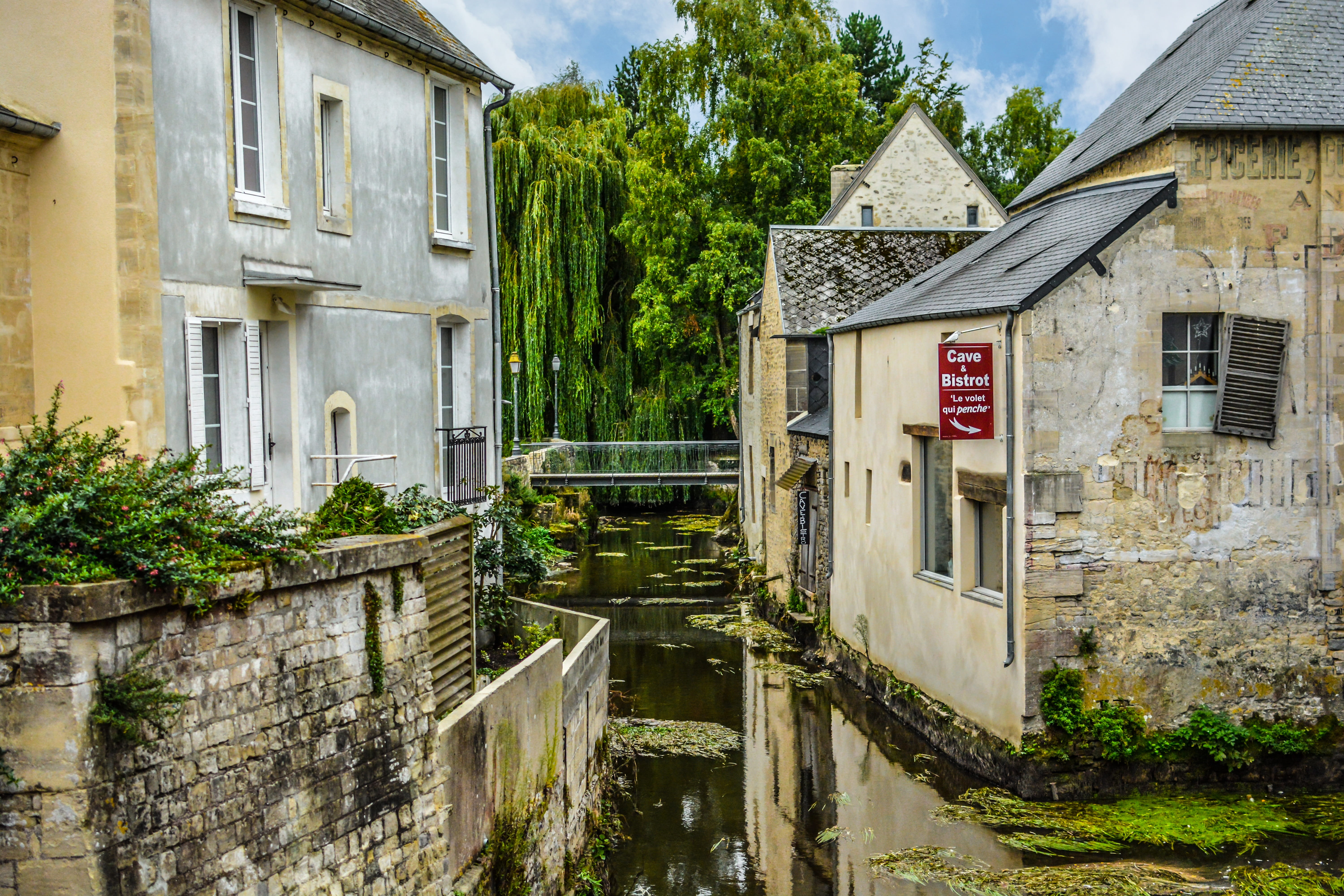 tree, house, building exterior, day, waterfront, residential district, french, canal, attraction, european, family, cafe, aure, bayeux, nature, medieval, HD Wallpaper