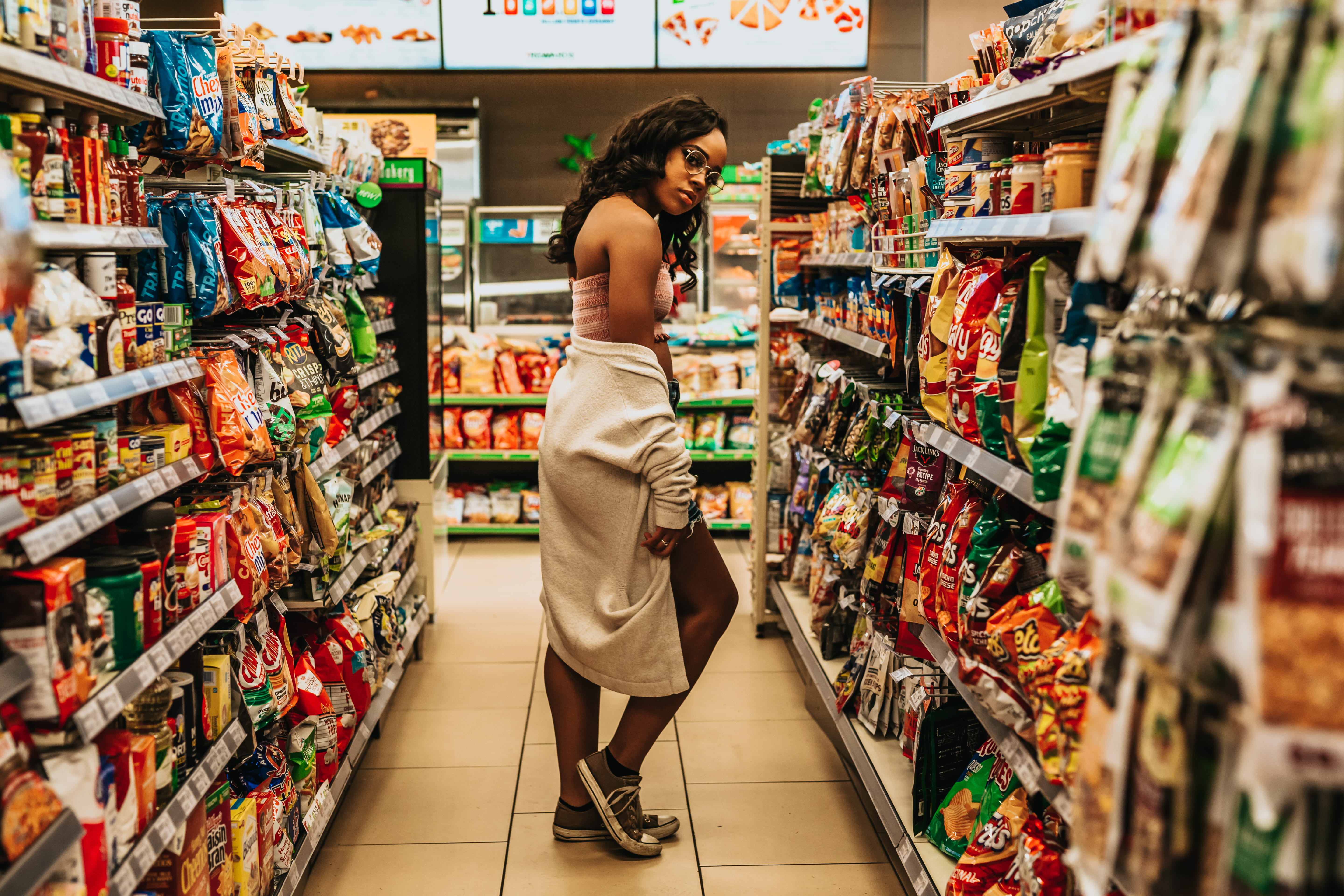 buying, african american, people, portrait, supermarket, 5K, lifestyle, girl, fashion, shopping, women, variation, choosing, 711, store, gondola, products, HD Wallpaper