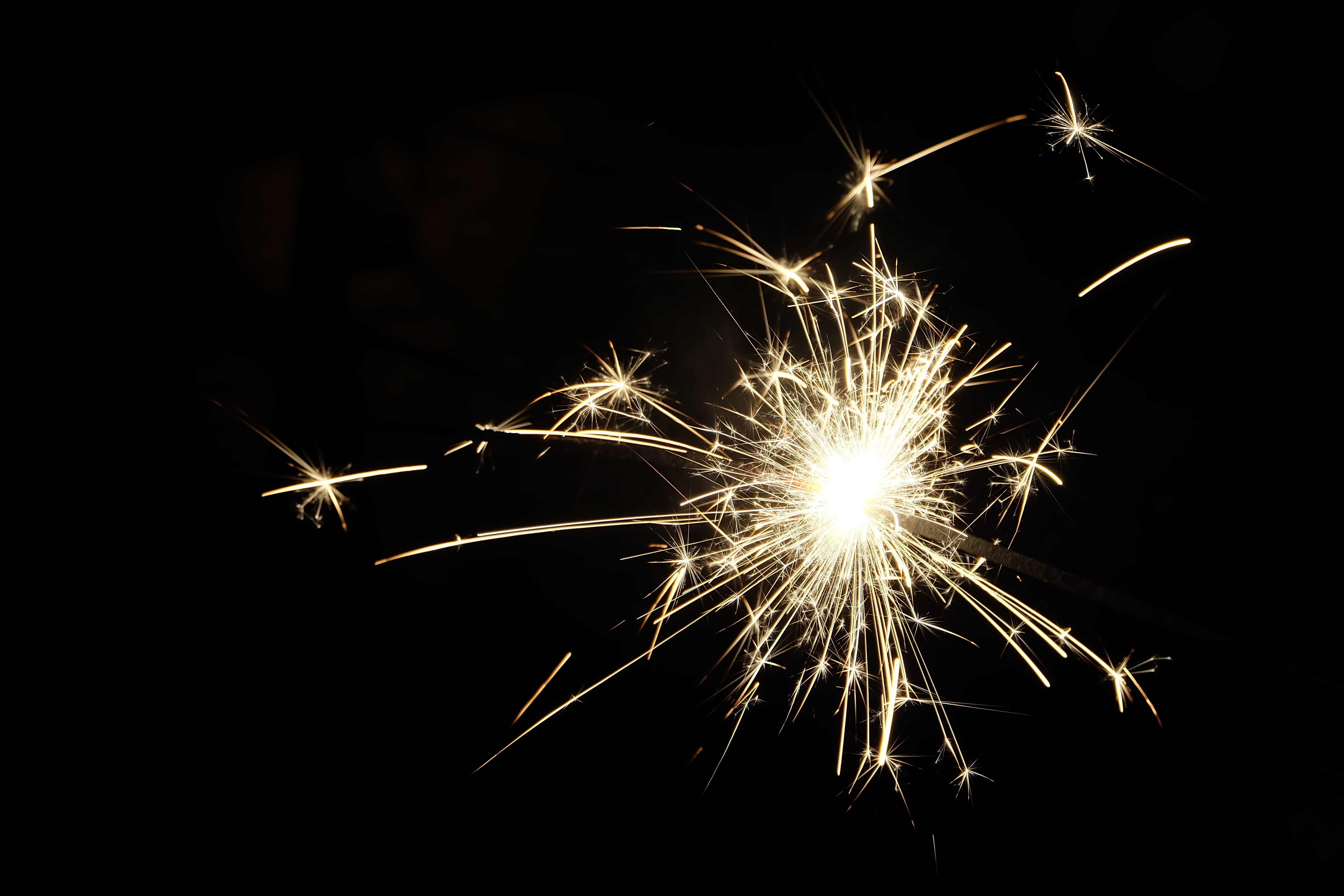 gathering, party, new years, night, sparkle, burning, december, long exposure, january, motion, no people, nature, fun, event, spark, glowing, close-up, HD Wallpaper
