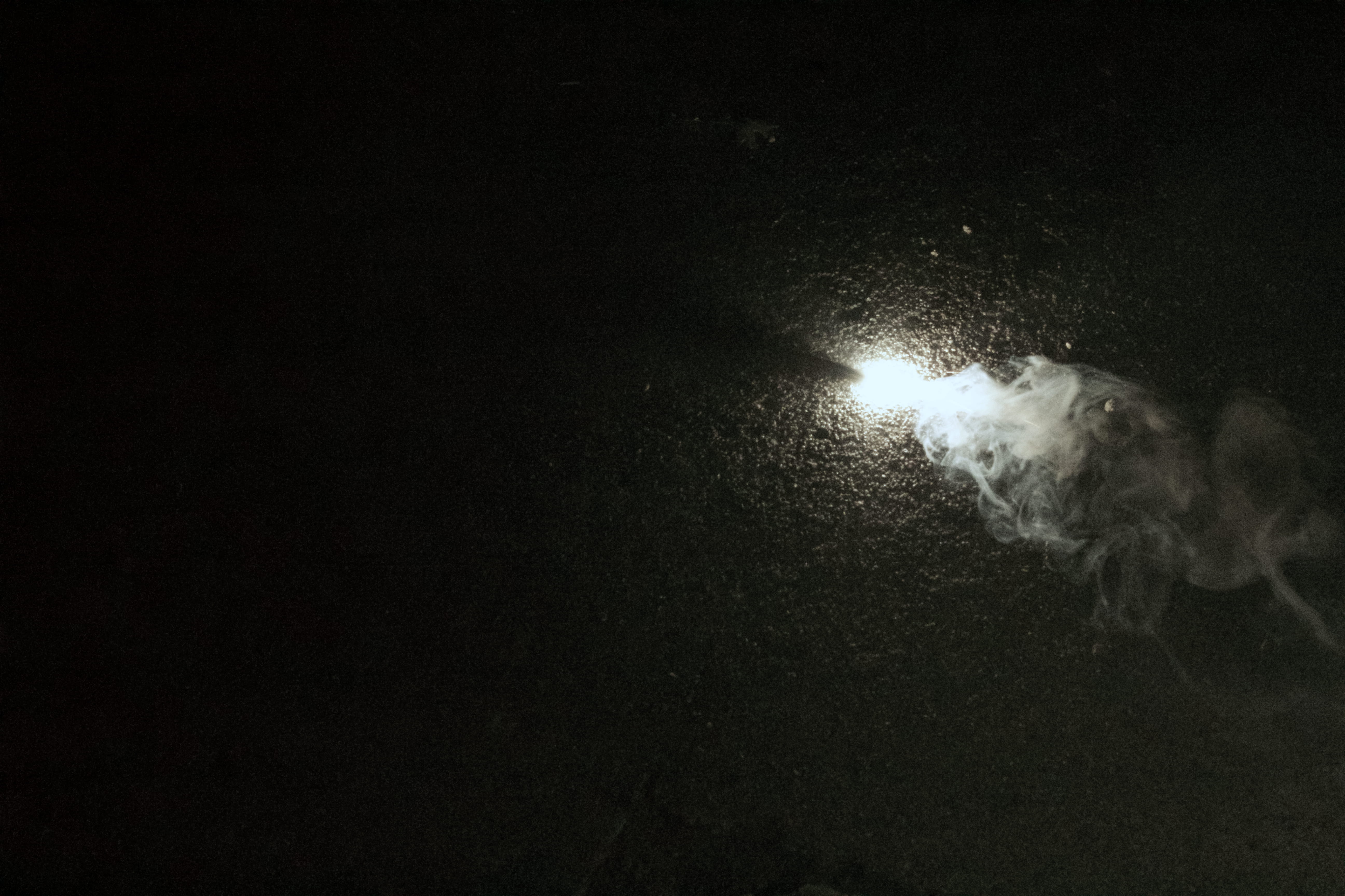smoke, 5K, night, dark, independence day, domestic animals, outdoors, mason city, mammal, copy space, fire, canine, illuminated, united states, vertebrate, HD Wallpaper