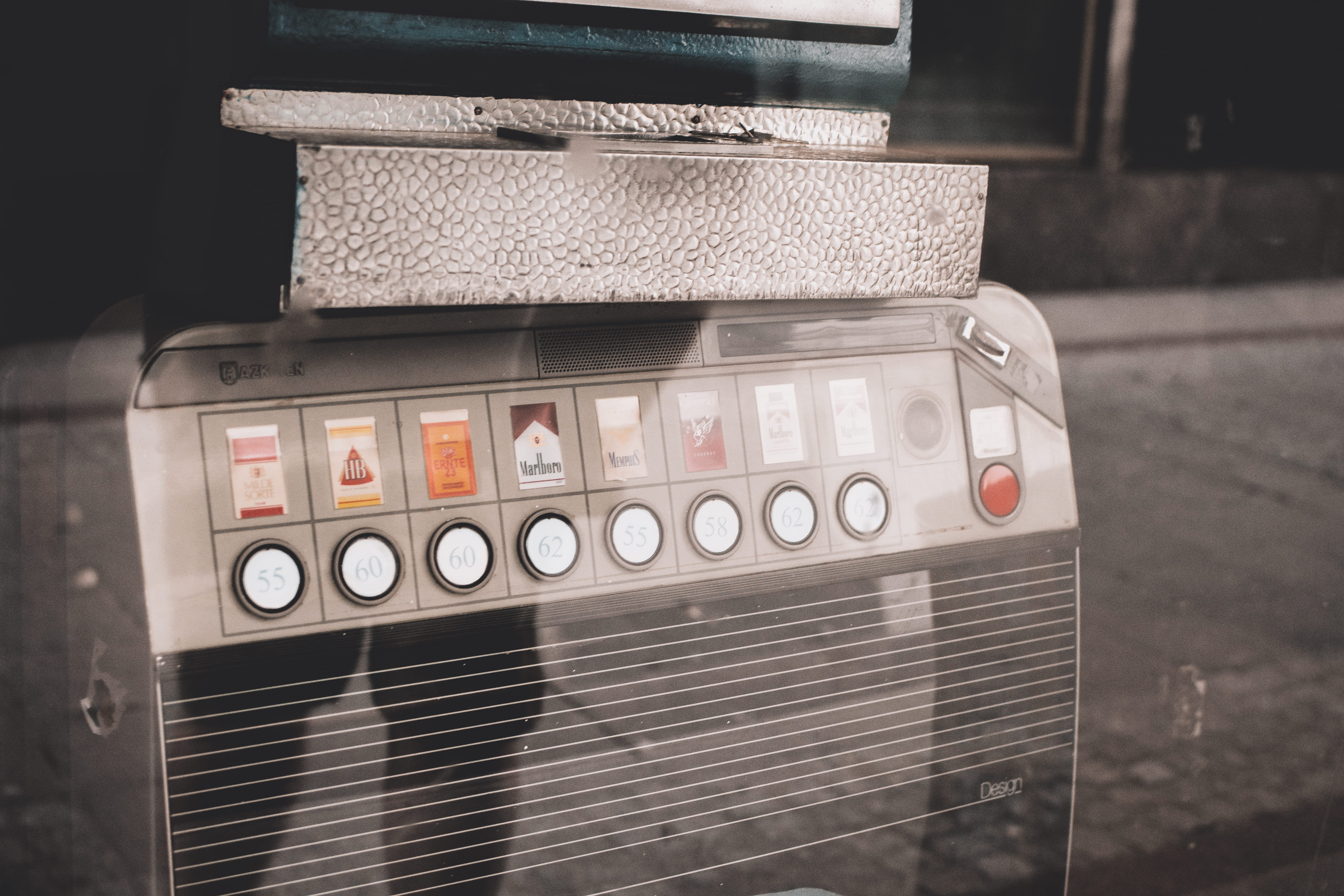 newsstand, push button, 5K, electronics, technology, machine, shop, head, control, burner, no people, day, control panel, industry, instrument of measurement, HD Wallpaper
