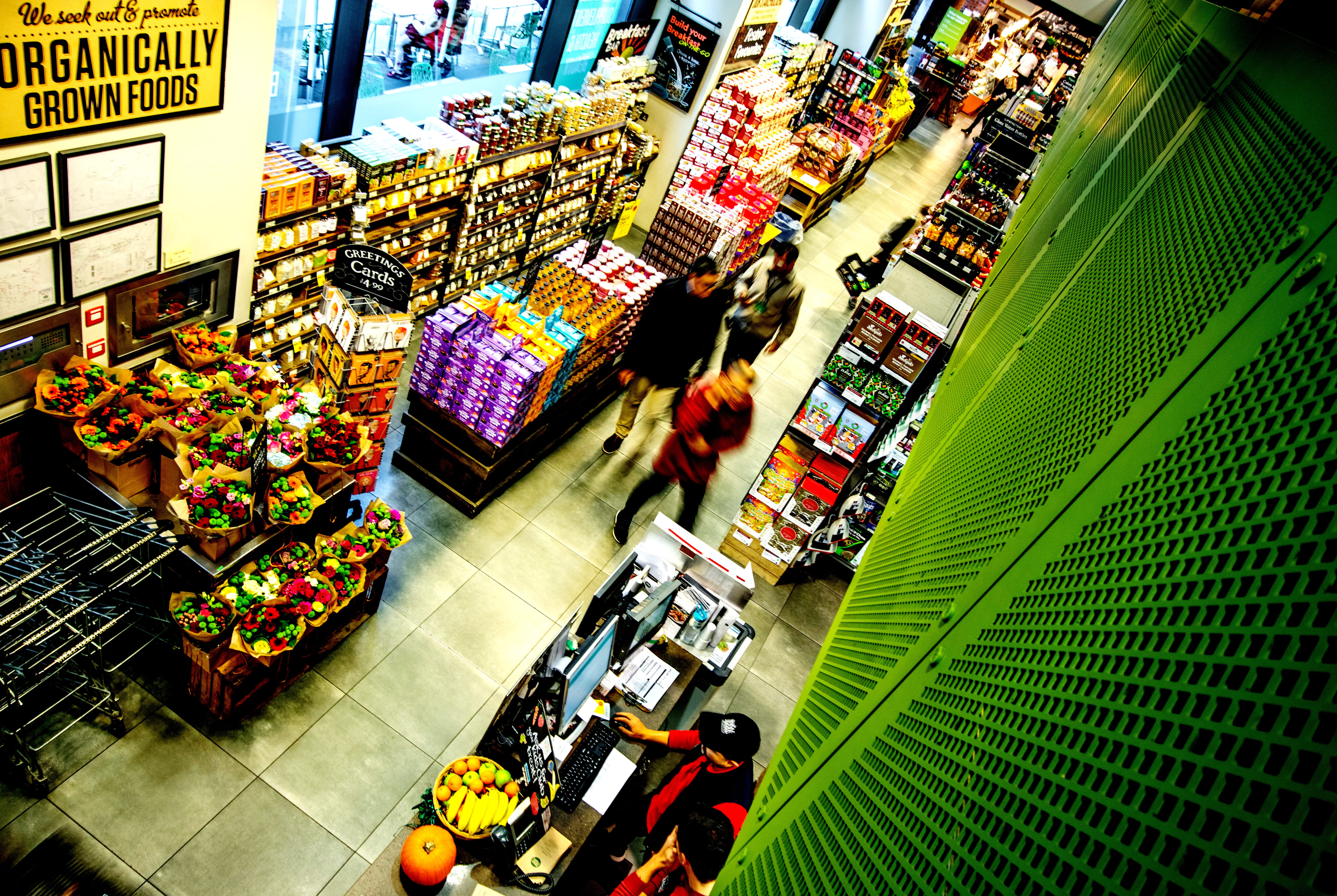 united kingdom, large group of objects, floor, retail, real people, black, bazaar, shop, consumerism, food and drink, label, sleeved, abundance, london, HD Wallpaper
