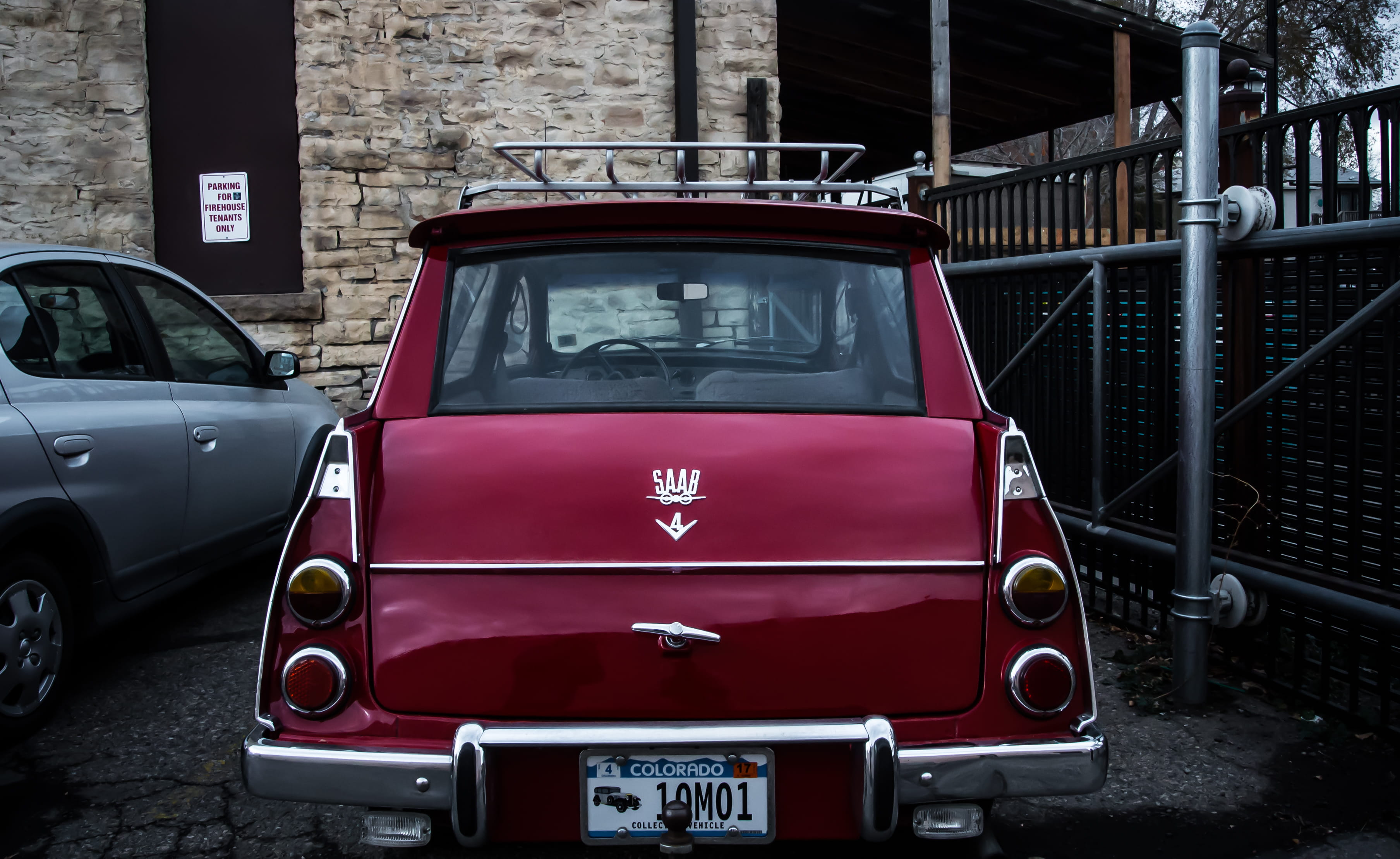 building exterior, vintage, mode of transportation, number, motor vehicle, outdoors, text, city, no people, day, 2K, transportation, fort collins, stationary, HD Wallpaper
