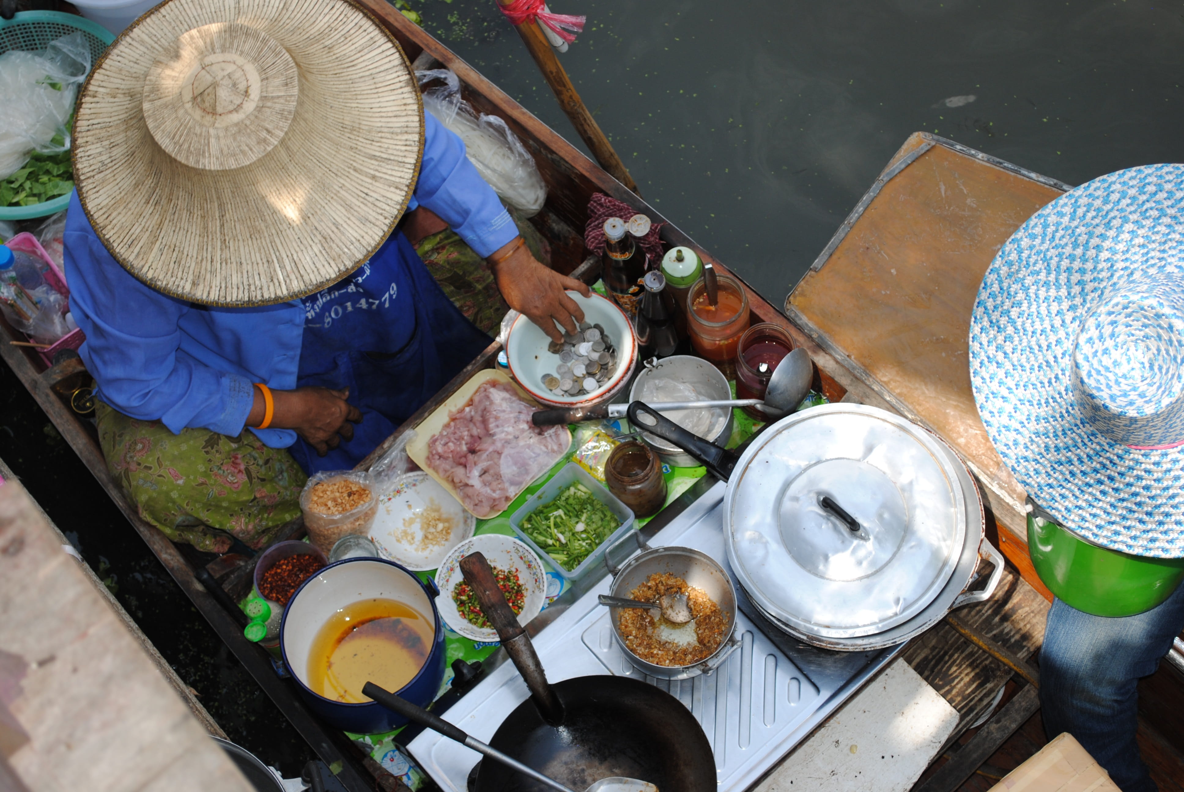 real people, lifestyles, selling, food, food and drink, thailand, men, choice, eat, women, retail, market, clothing, hat, adult, freshness, 4K, business, HD Wallpaper
