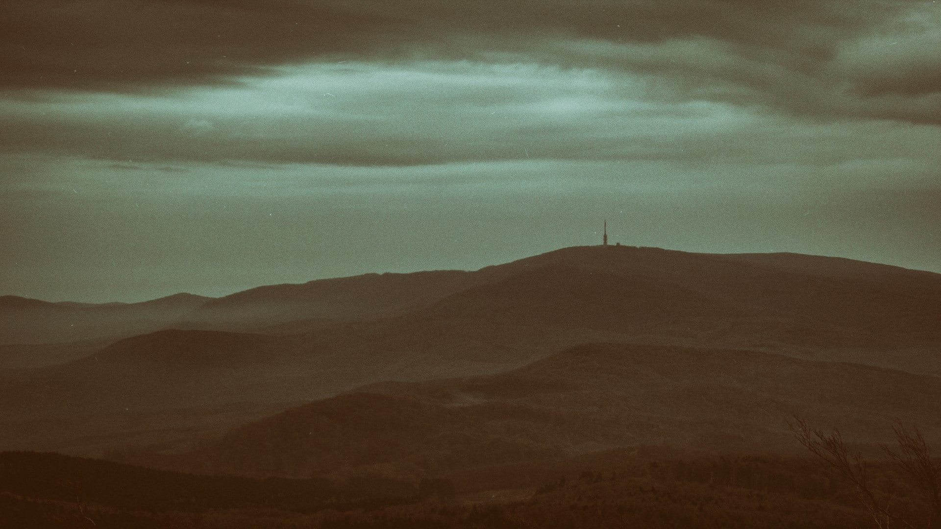 climate, 1080P, tower, cloud - sky, no people, hills, travel destinations, sky, arid climate, landscape, land, film grain, outdoors, tranquility, beauty in nature, HD Wallpaper