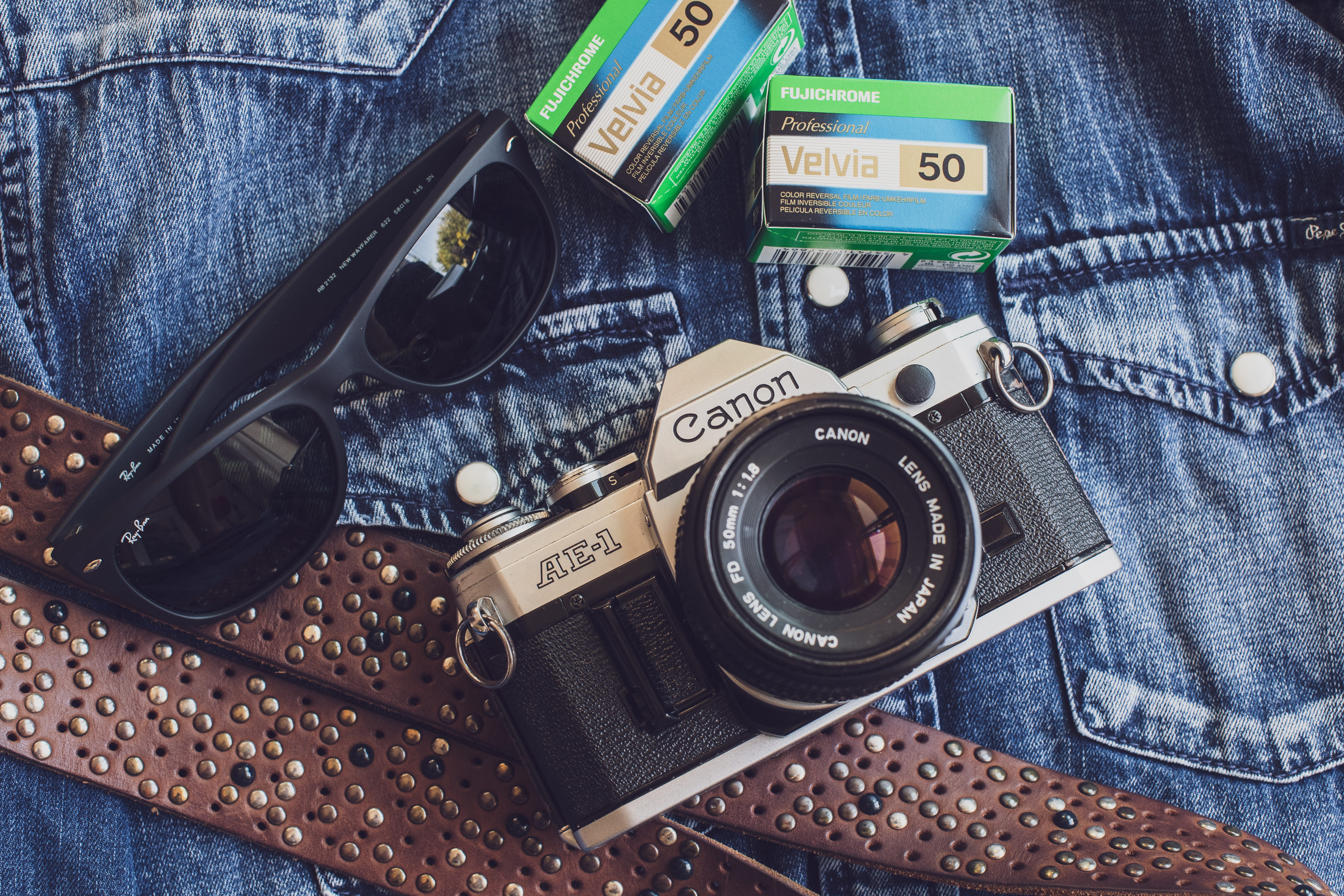 vintage, no people, textile, digital camera, fujifilm, casual clothing, denim, close-up, 50, photography themes, indoors, directly above, slr camera, canon, HD Wallpaper