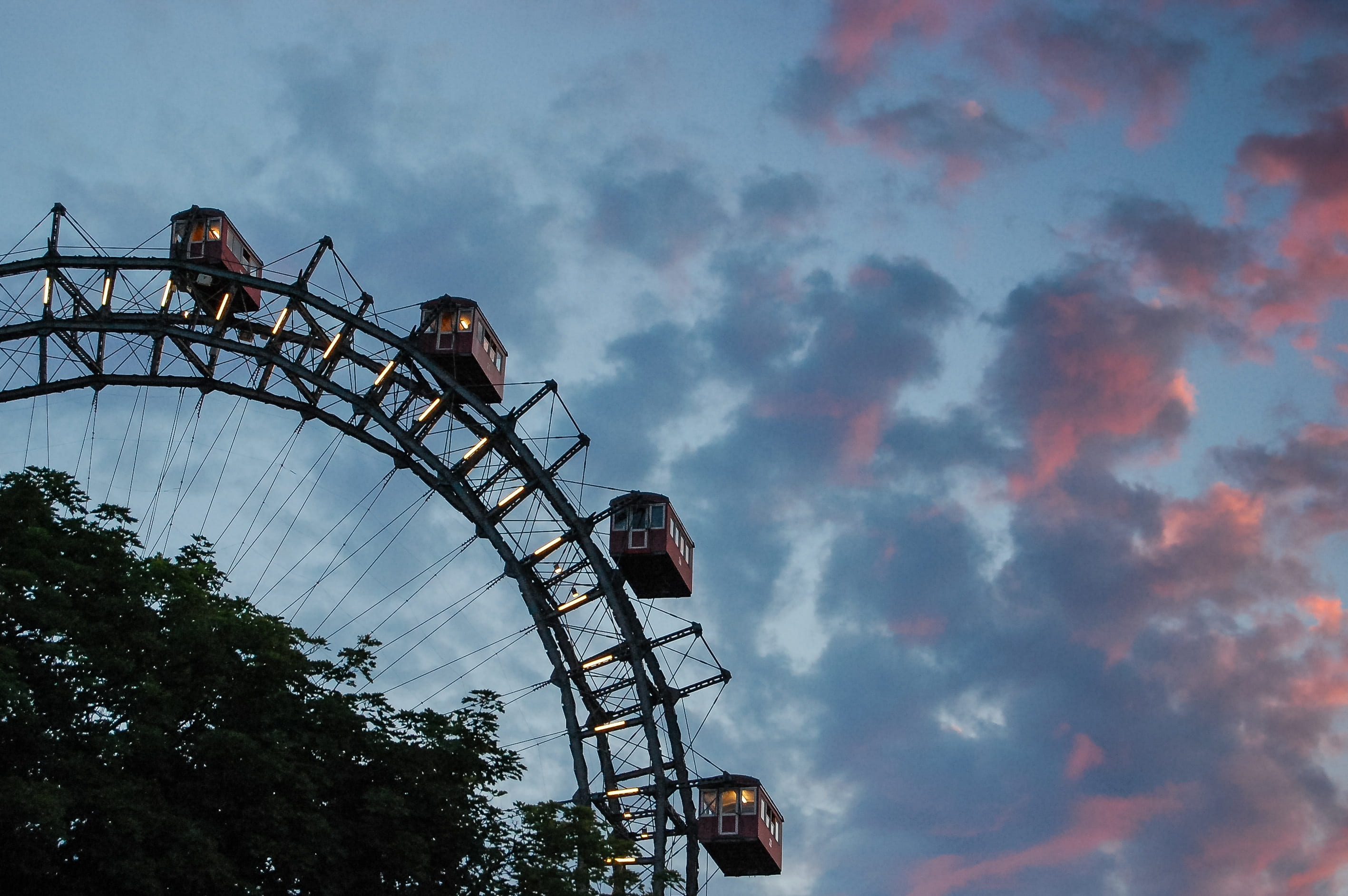 carnival, travel destinations, architecture, low angle view, circle, cloud - sky, angle, 2K, built structure, view, ferris wheel, arts culture and entertainment, HD Wallpaper