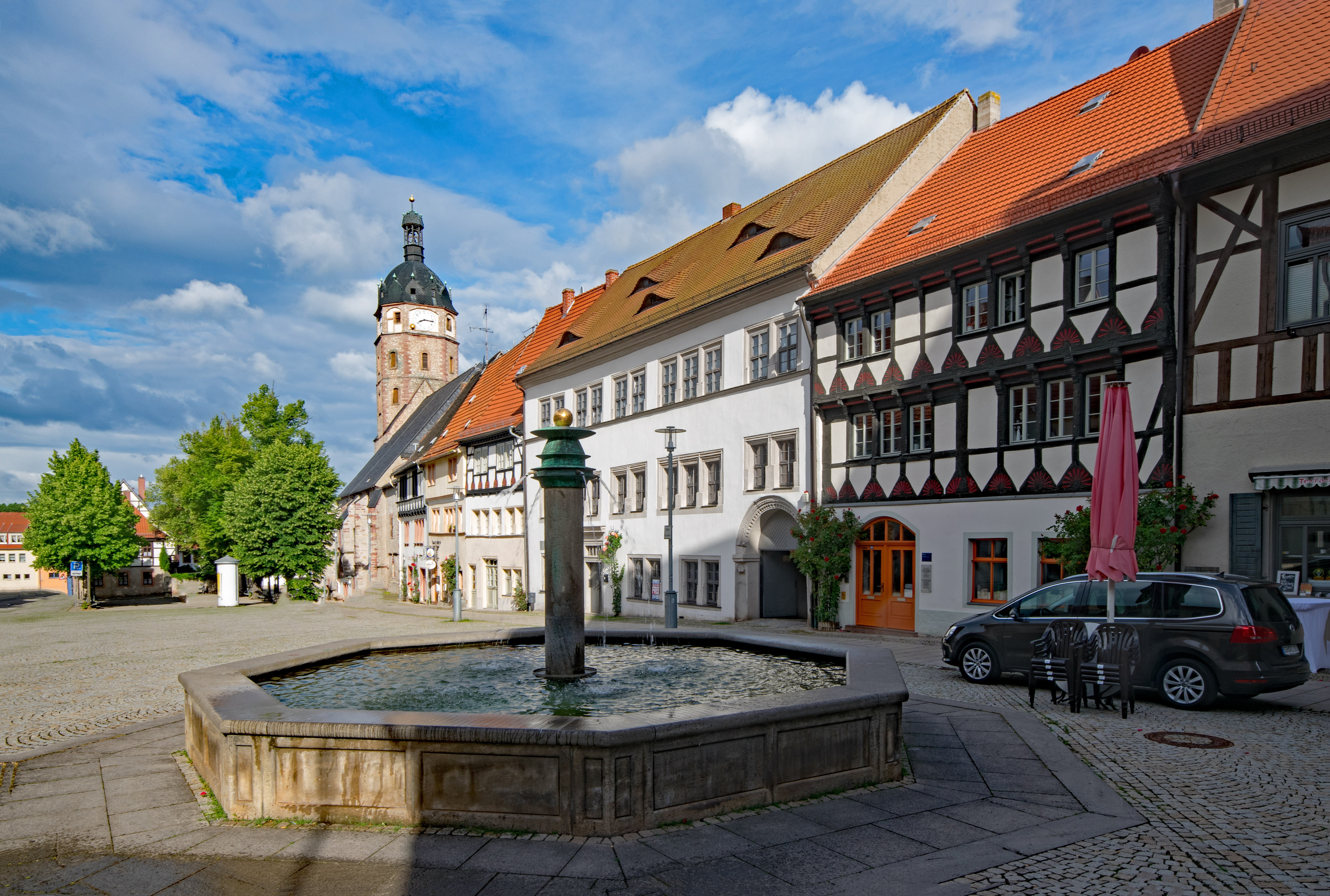 day, church, sculpture, europe, motor vehicle, statue, germany, urban Scene, city, sangerhausen, cloud - sky, places of interest, built structure, cityscape, HD Wallpaper