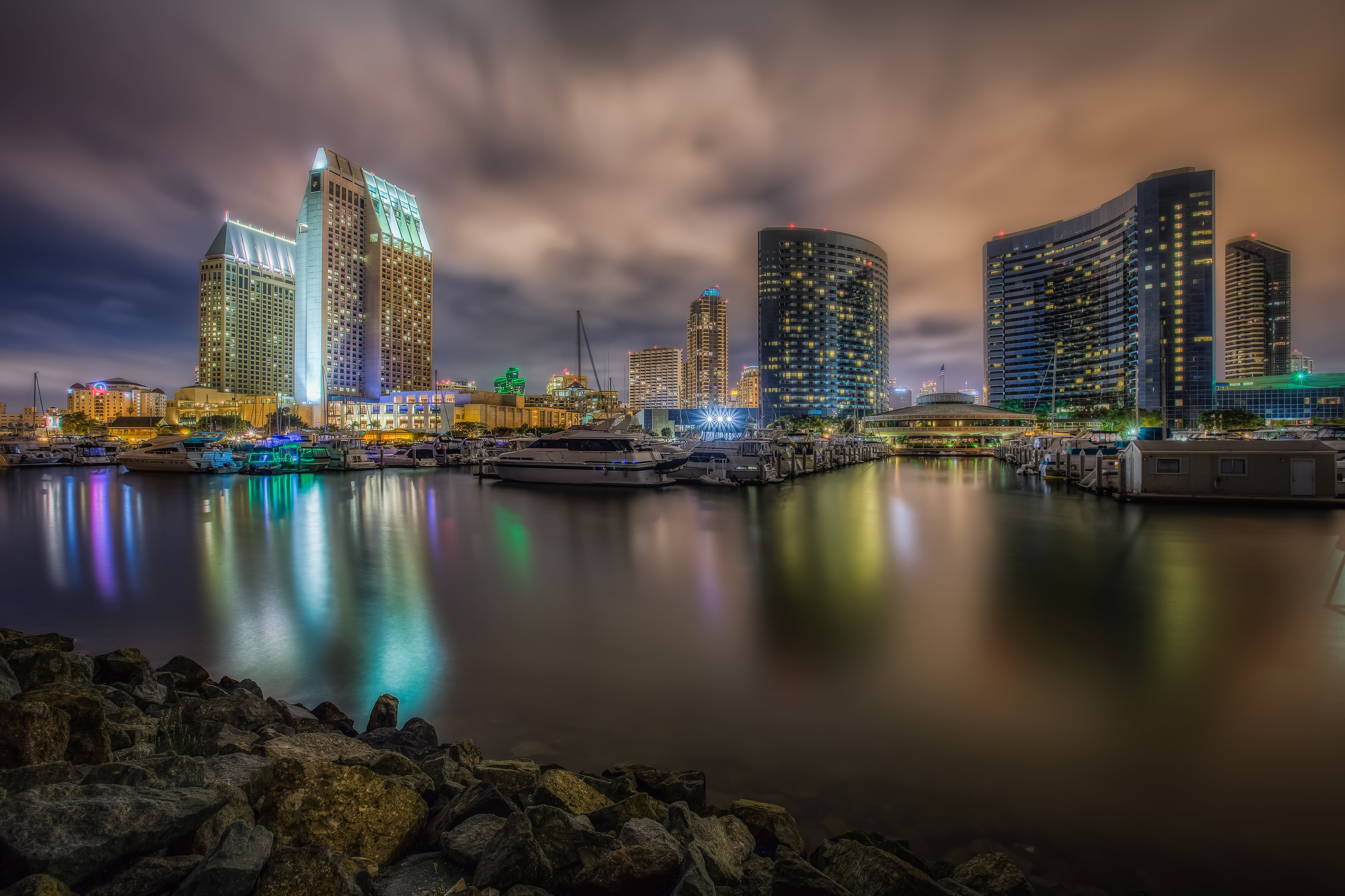 beside, urban Skyline, body, cityscape, sd, Highrise, mark 3, water, Reflections, downtown District, 5K, hotel, Downtown San Diego, Night, marriott, hdr, HD Wallpaper