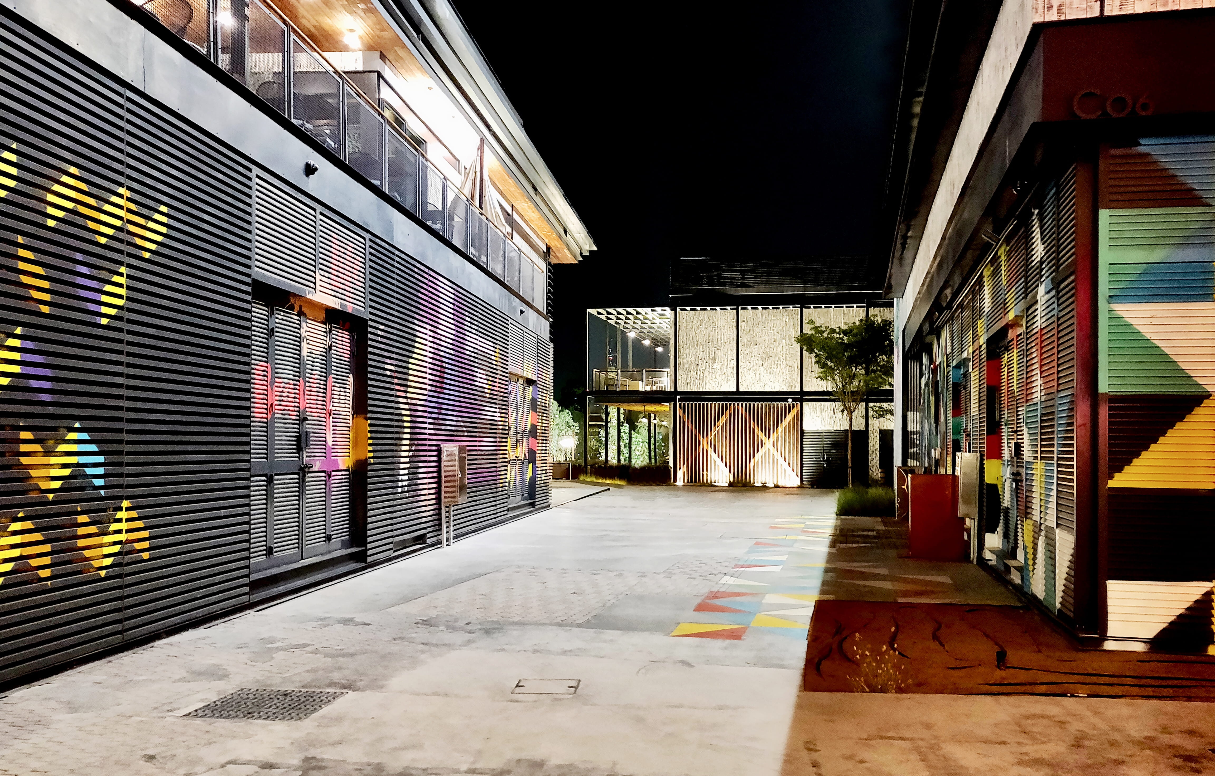architectural design, entrance, shutter, night time, outdoors, footpath, 4K, garage, commerce, street, built structure, pavement, architecture, lights, HD Wallpaper