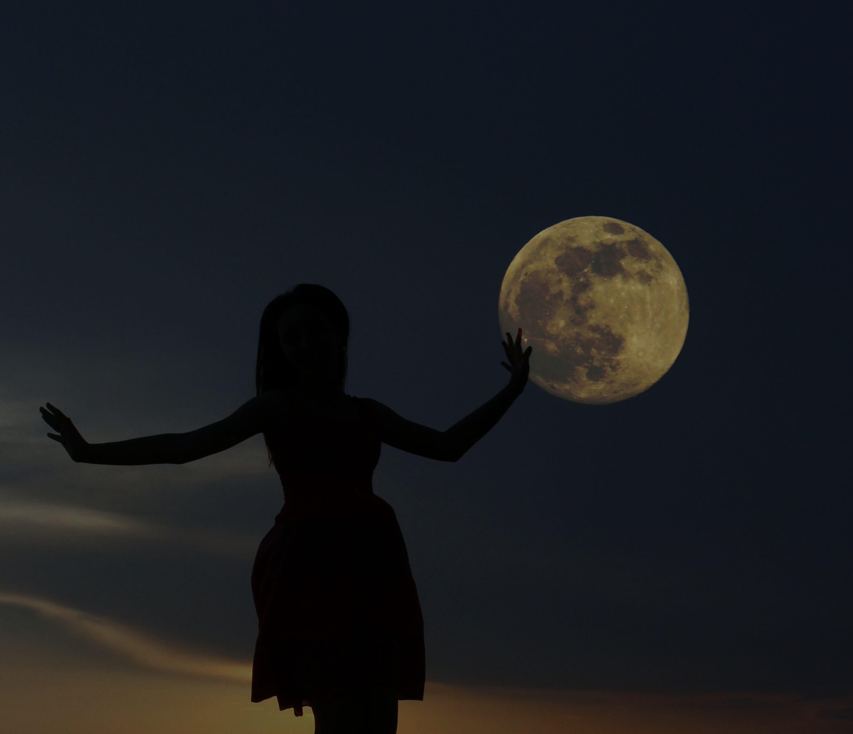 human arm, play, nature, silhouette, arms raised, real people, scenics - nature, astronomy, sunset, 2K, sky, beauty in nature, outdoors, full moon, girl, HD Wallpaper