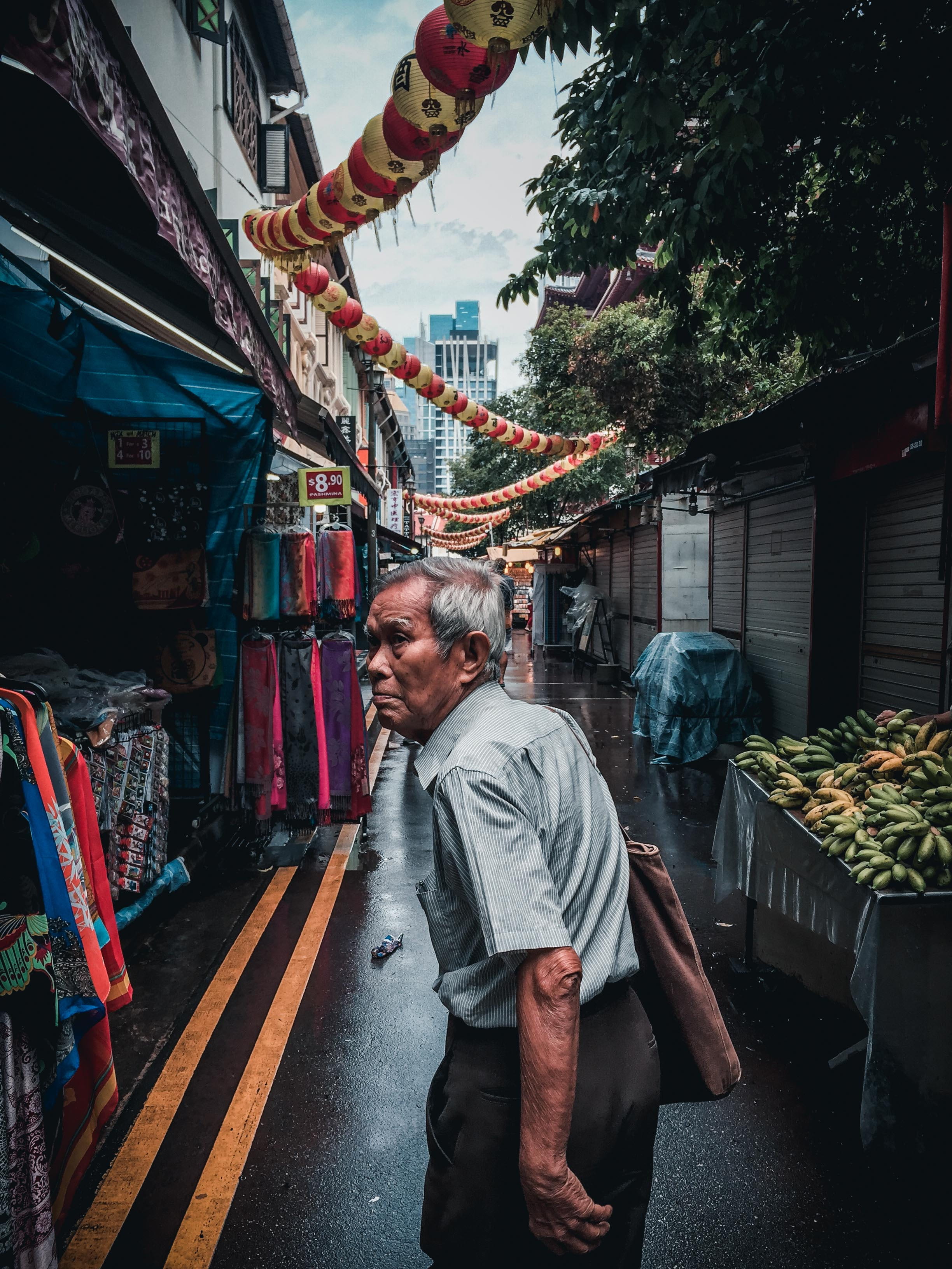 lantern, street market, sale, asian, hallway, clothing, chinatown, 2K, architecture, vendor, male, leisure activity, shopping, beside, yellow line, market stall, Phone HD Wallpaper