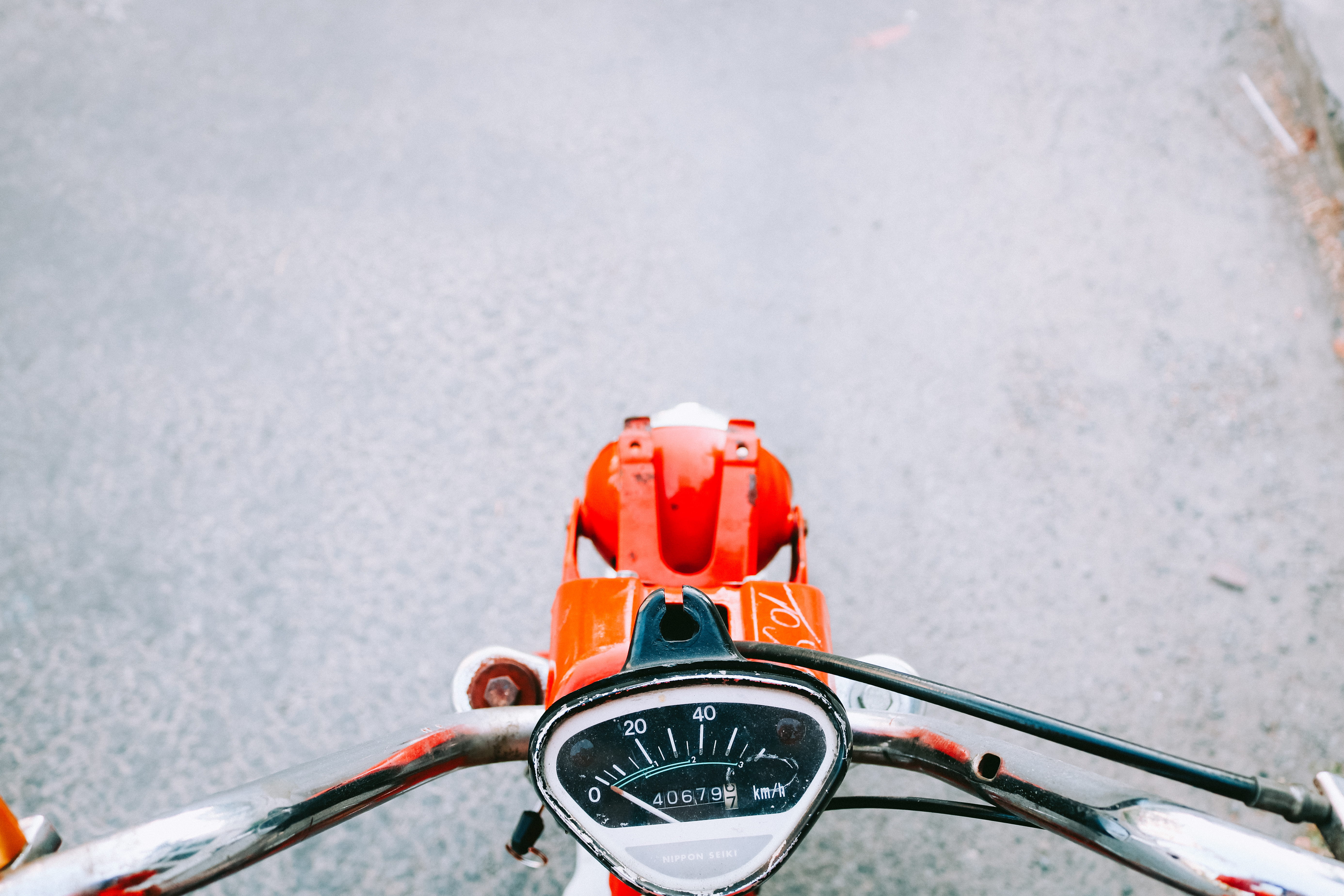 bicycle, outdoors, protection, street, vietnam, chaly, motorbike, day, mode of transportation, no people, copy space, nature, motion, Honda, wheel, transportation system, HD Wallpaper