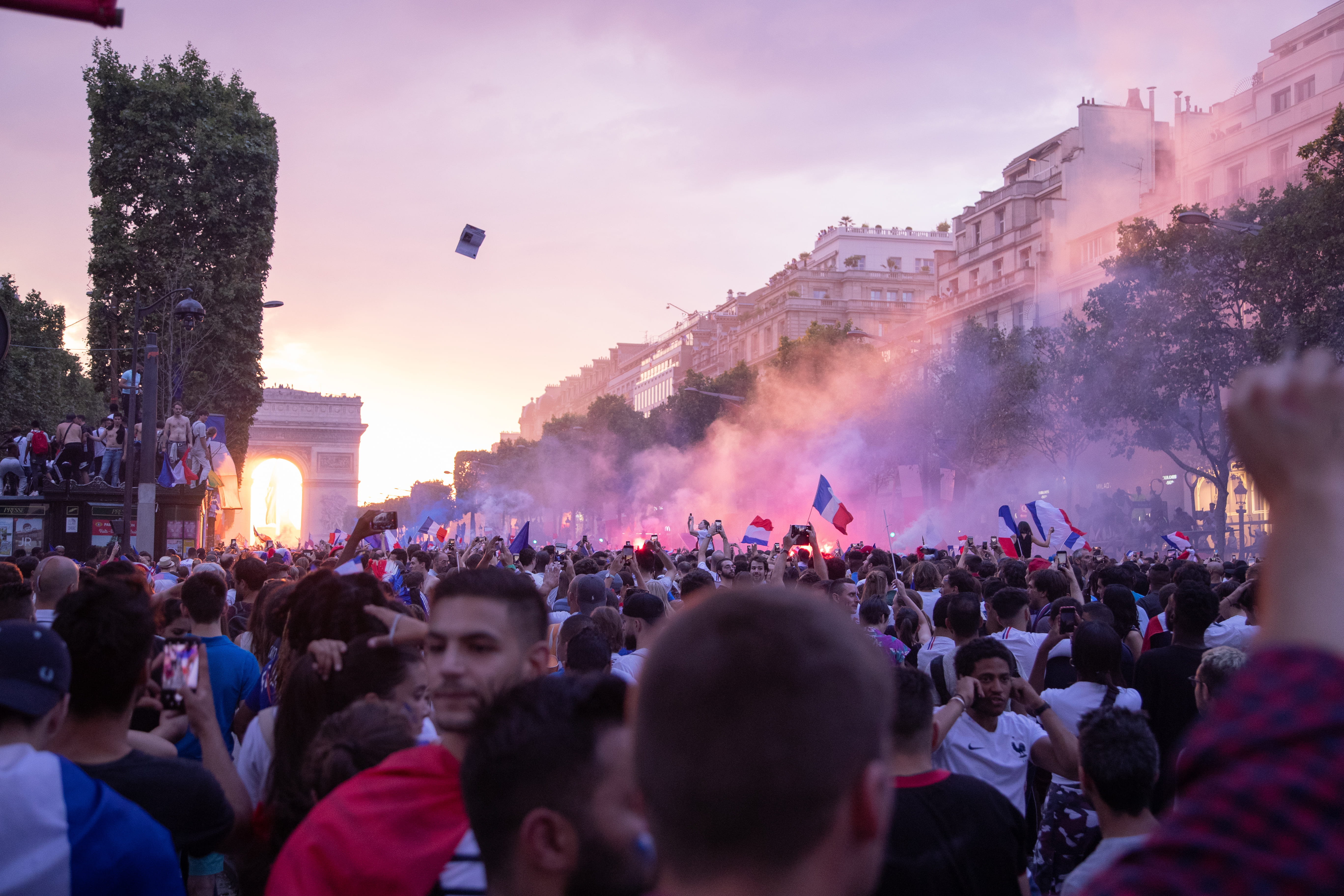 party - Social Event, sunrise, urban Scene, men, protest, person, dancing, light, street, full, city, mass, purple, town Square, traditional Festival, celebration, HD Wallpaper