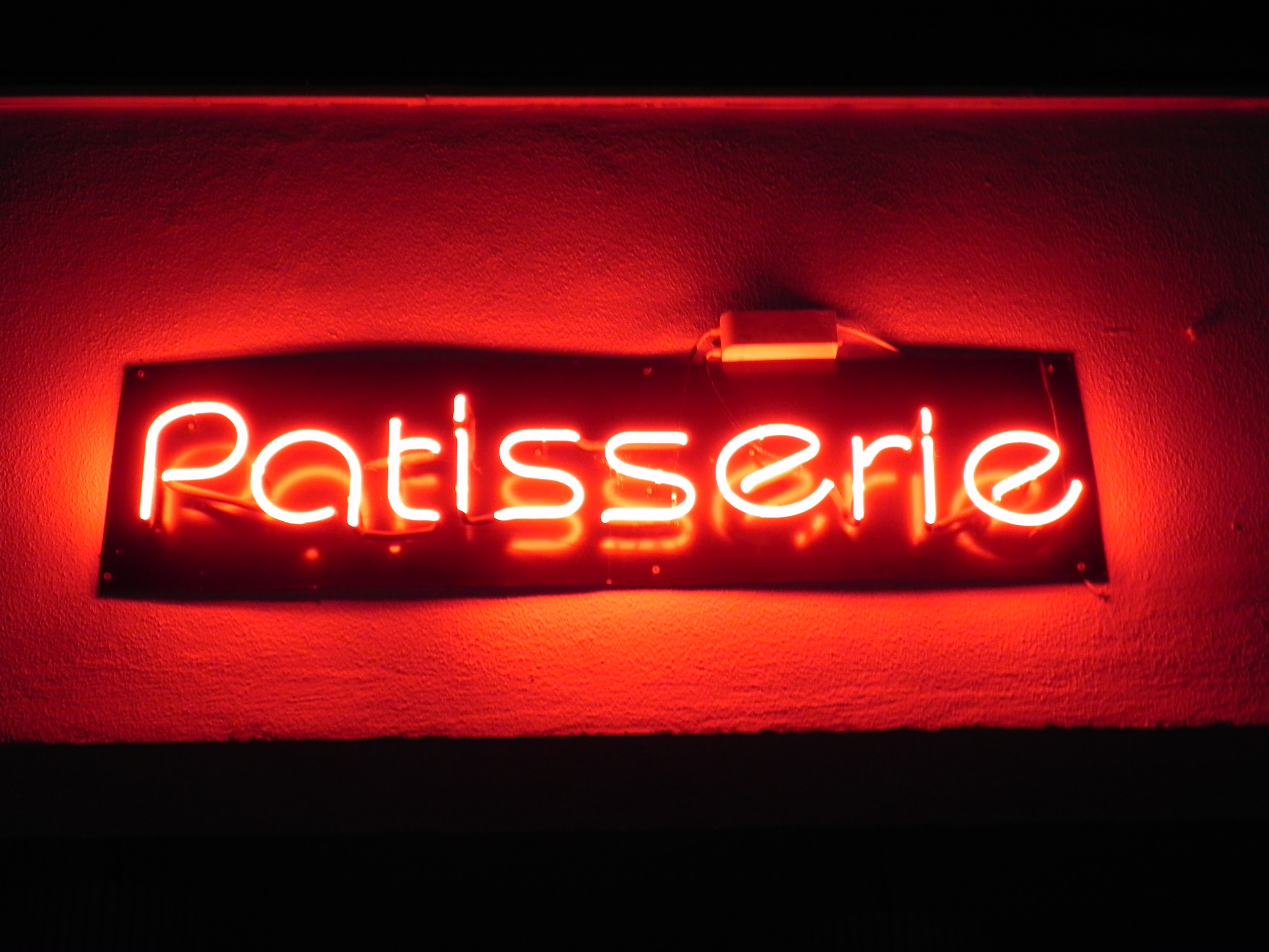 red, french, no people, tasty, 2K, france, sweetshop, wall - building feature, patisserie, sweets, night, lighting equipment, bakery, delicacy, orthographic symbol, HD Wallpaper