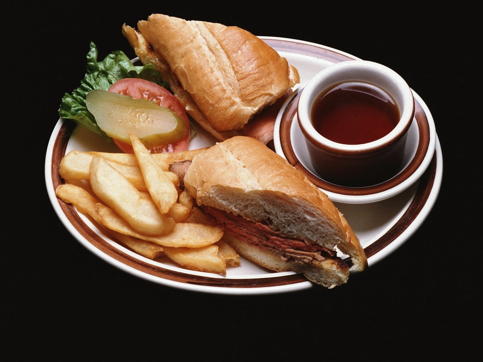 meal, plate, lettuce, ready-to-eat, condiment, no people, lunch, sauce, croissant, 720P, crockery, bun, sandwich, potato, french Fries, studio shot, gourmet, HD Wallpaper