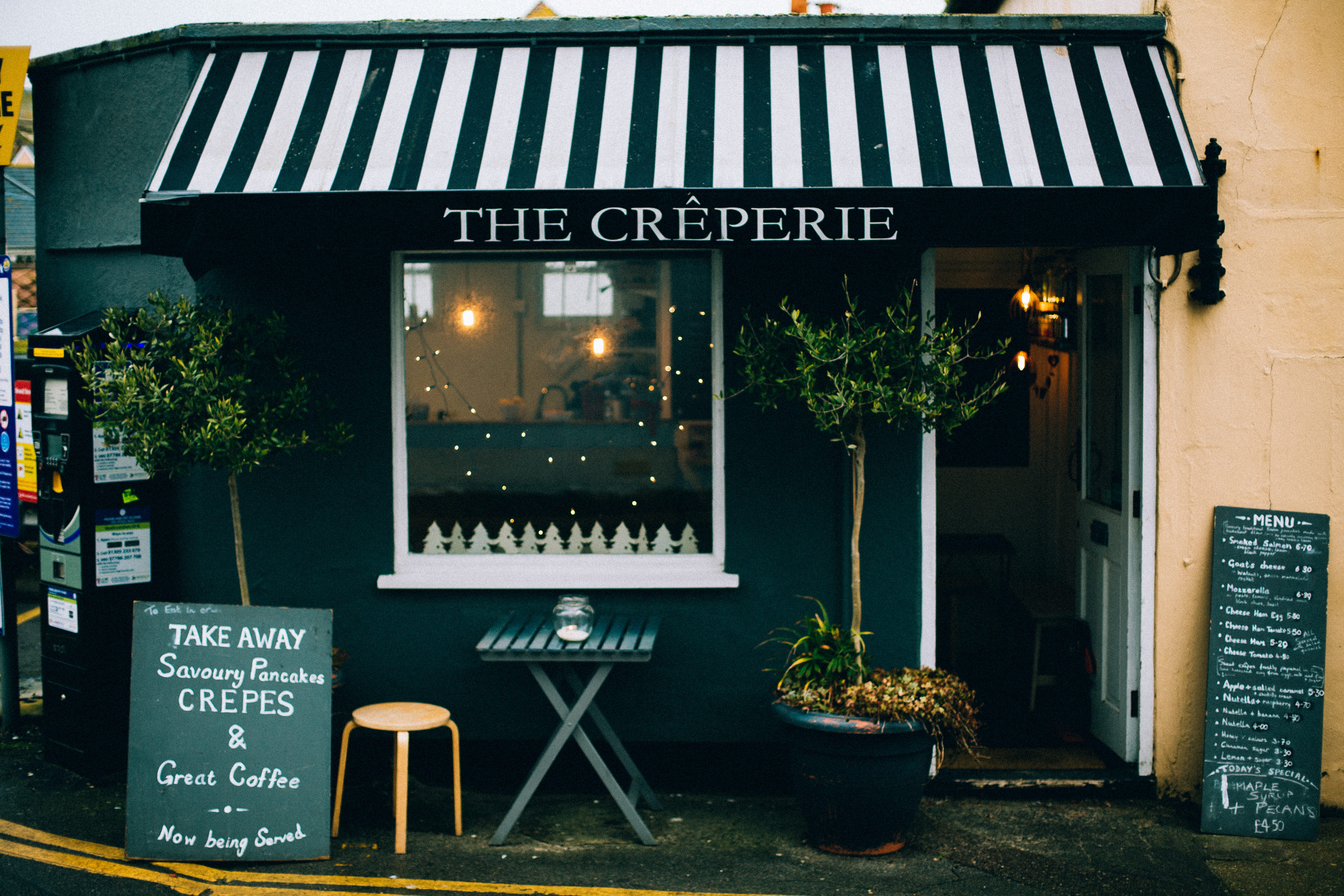 chair, city, seat, illuminated, outdoors, 5K, information, photography, information sign, coffee shop, creperie, western script, architecture, store, cafe, HD Wallpaper