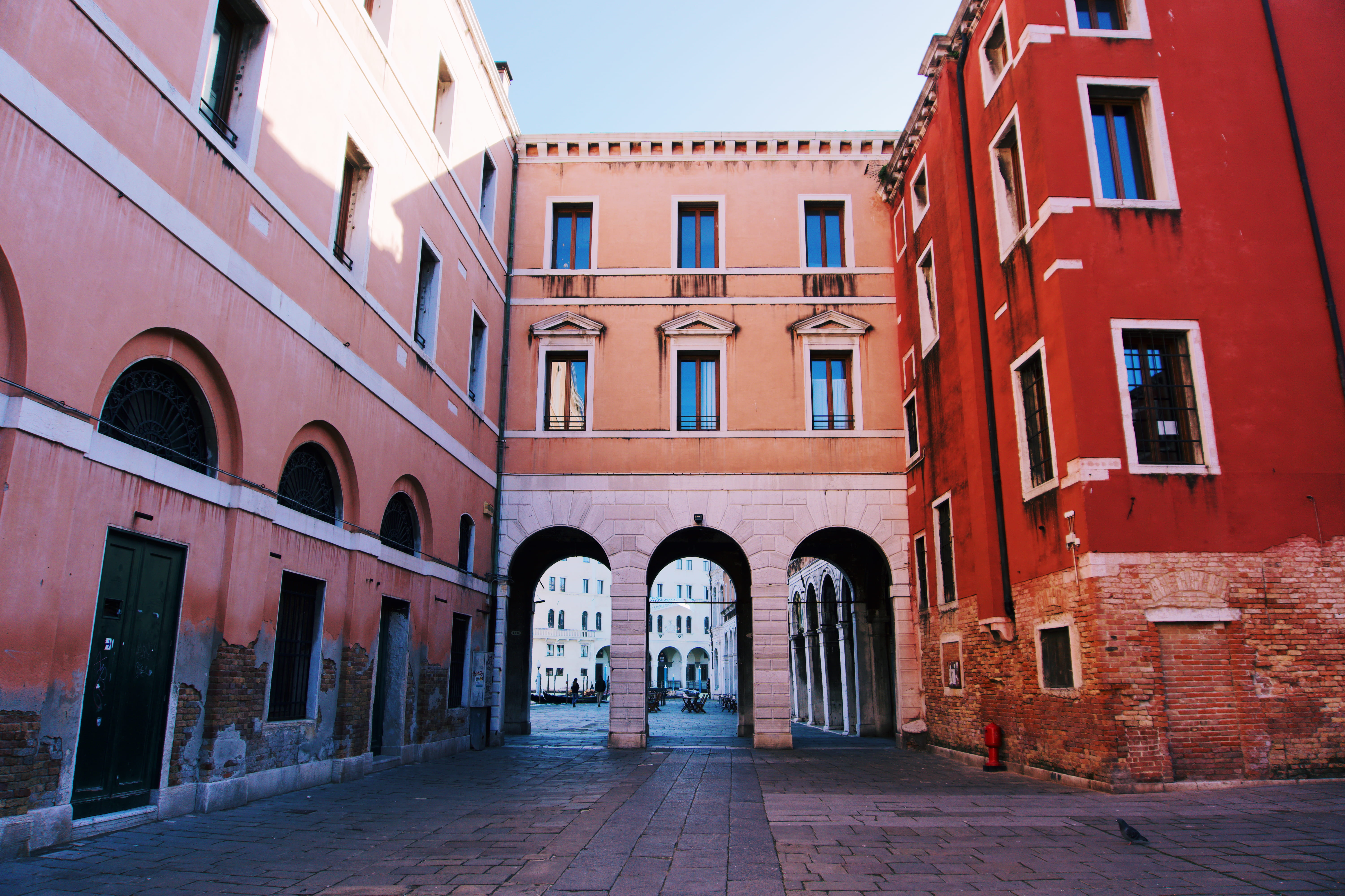 pavement, nature, arch, brown, road, flagstone, history, buildings, concrete, building exterior, direction, entrance, sidewalk, red, brick, courtyard, 5K, HD Wallpaper